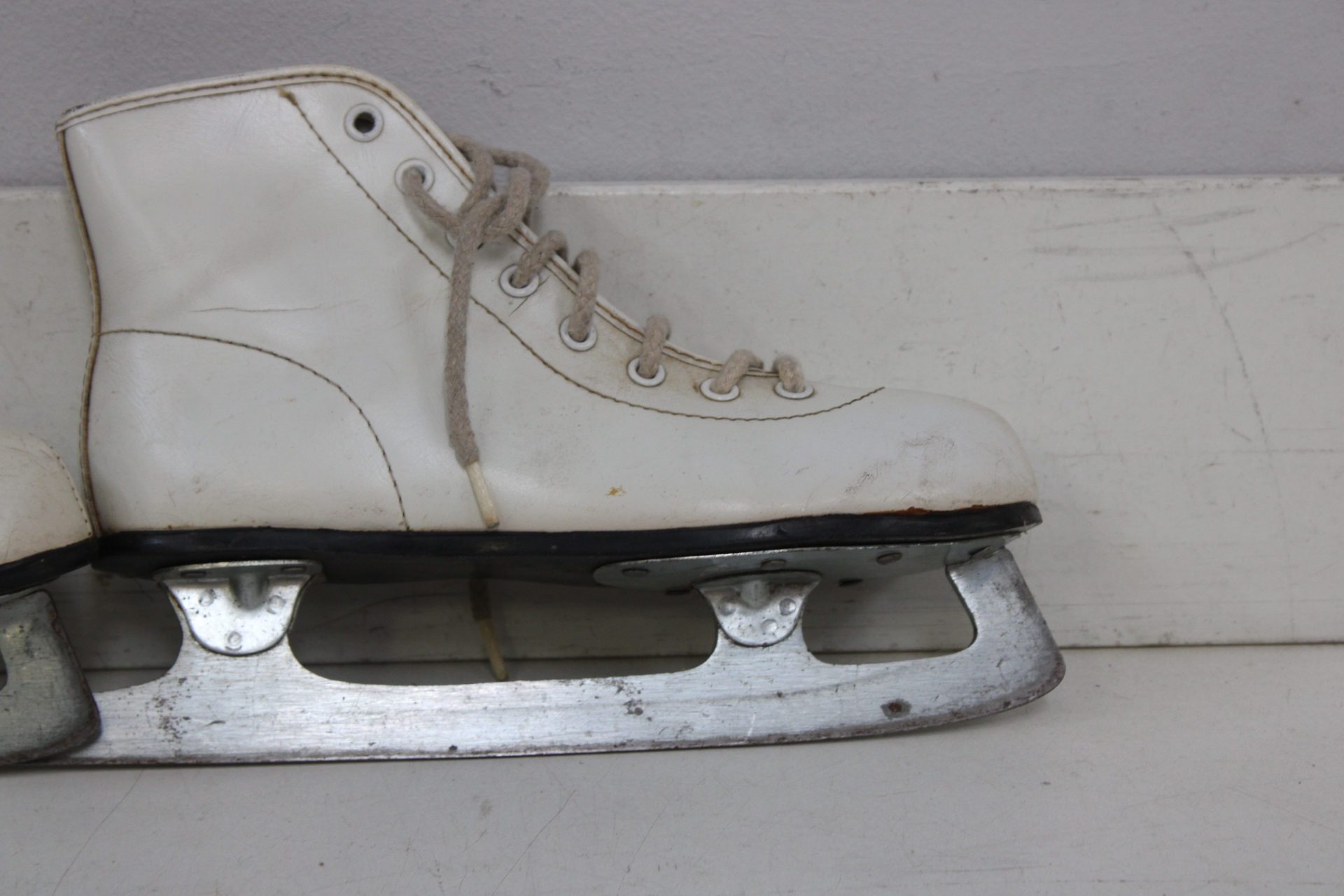 Junior Schaatsen - Maat 32' – foto 4 – kavel bij GSD Auctions, Zoeterwoude