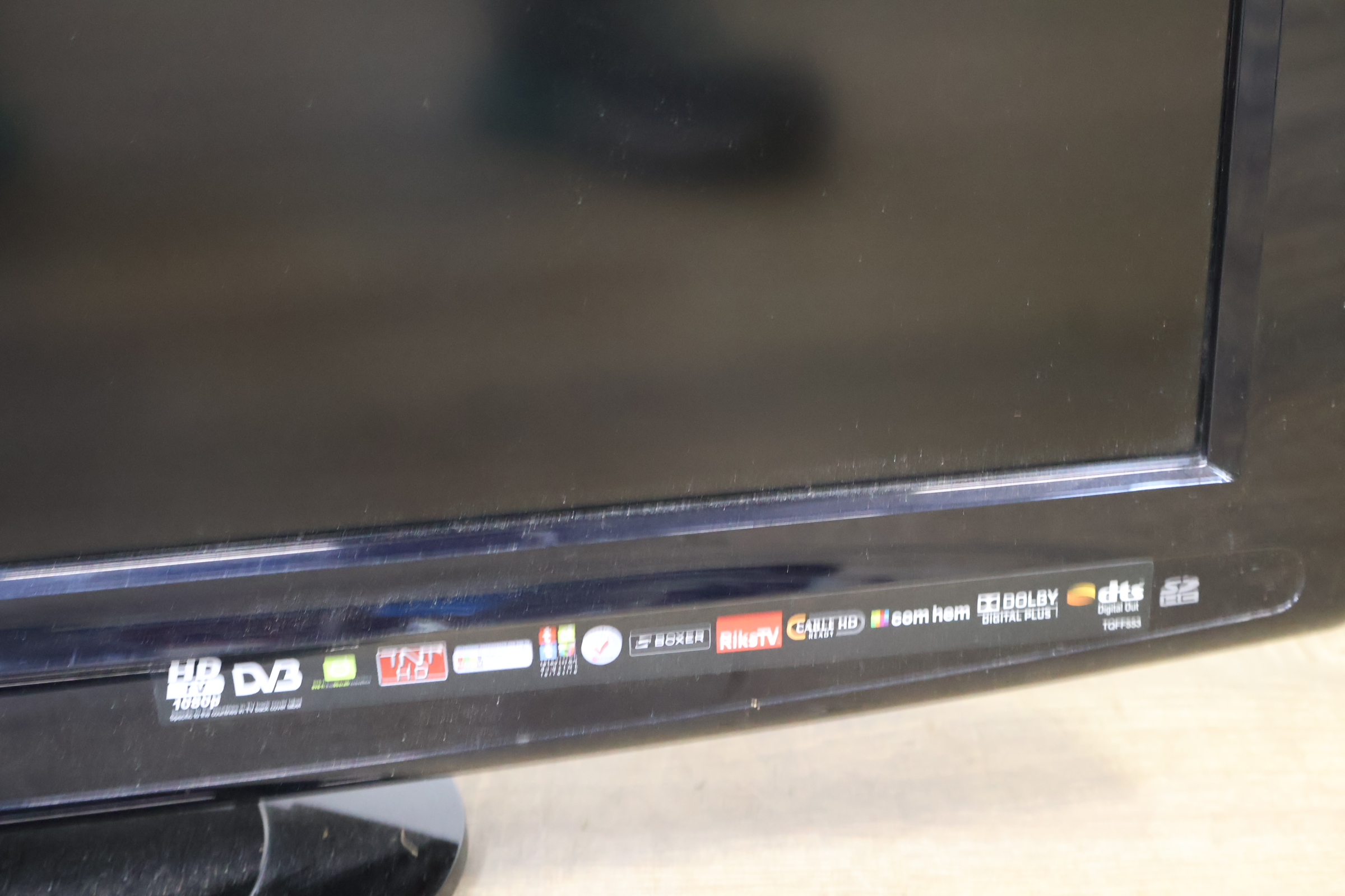 Panasonic Viera LCD-televisie - 32'inch' – foto 17 – kavel bij GSD Auctions, Zoeterwoude