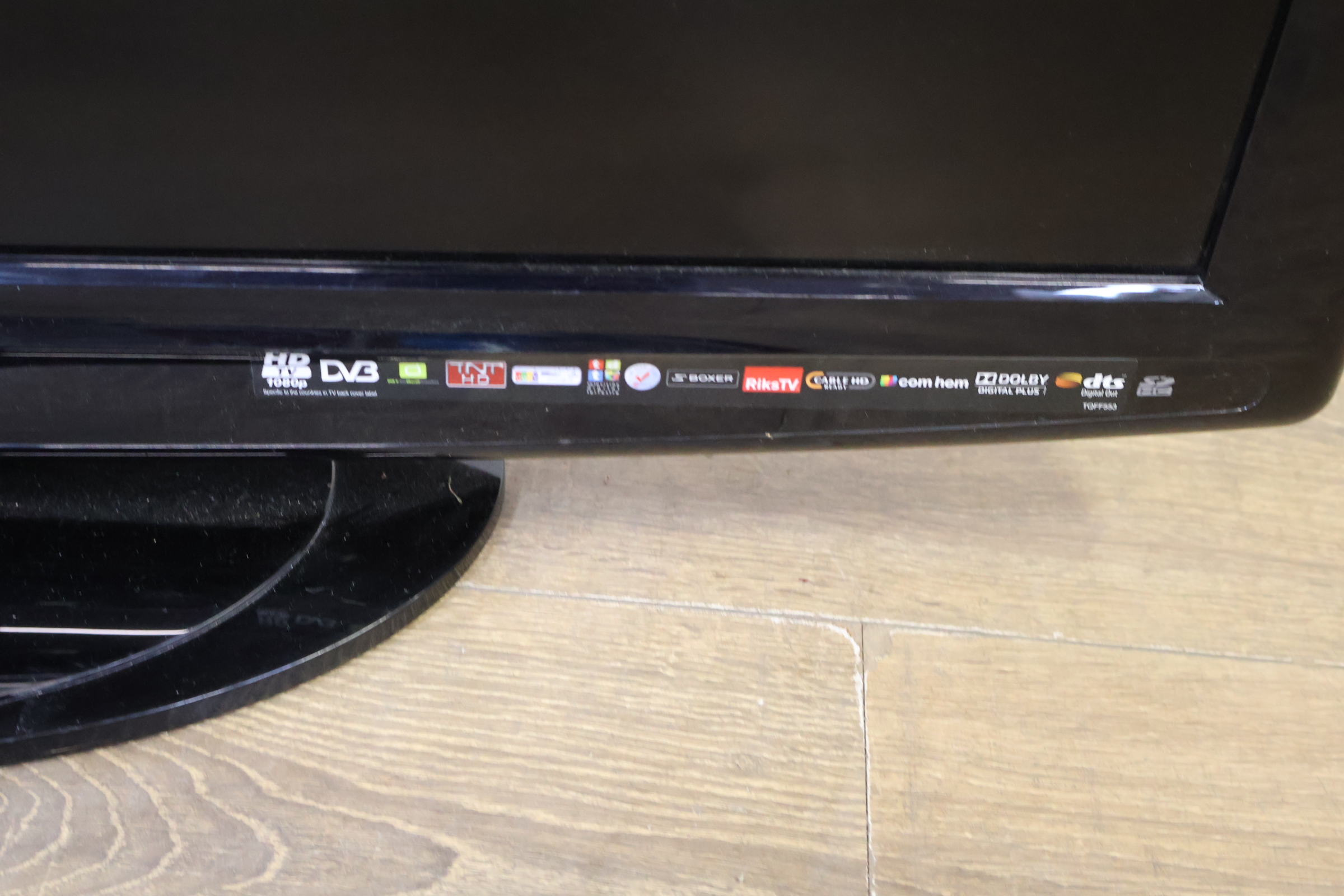Panasonic Viera LCD-televisie - 32'inch' – foto 18 – kavel bij GSD Auctions, Zoeterwoude