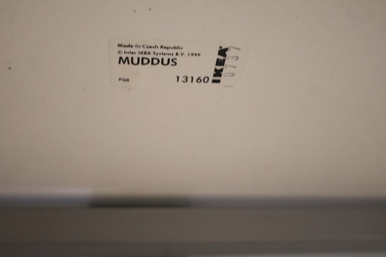 IKEA Moddus Tafel' – foto 16 – kavel bij GSD Auctions, Zoeterwoude