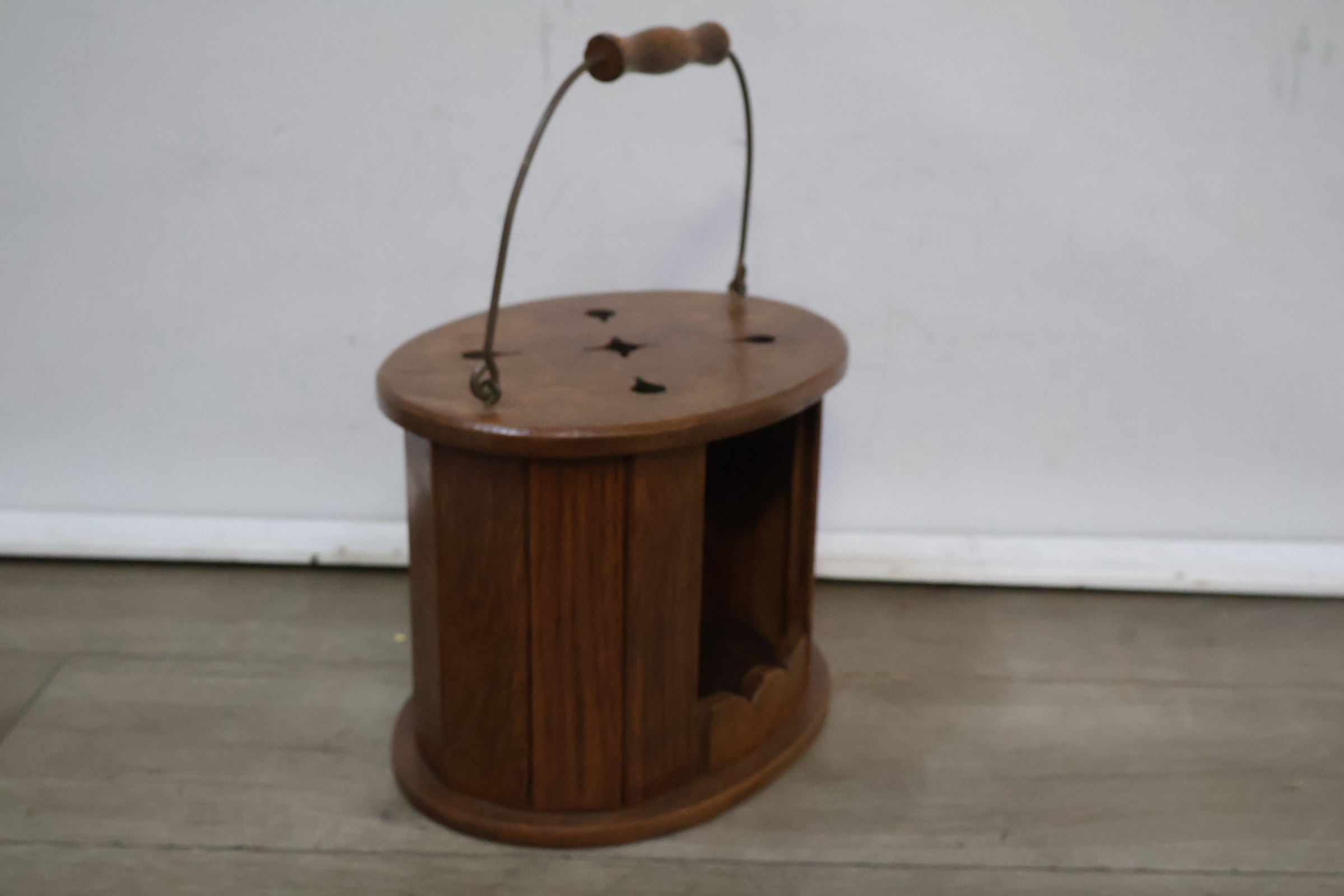Vintage stoof' – foto 4 – kavel bij GSD Auctions, Zoeterwoude