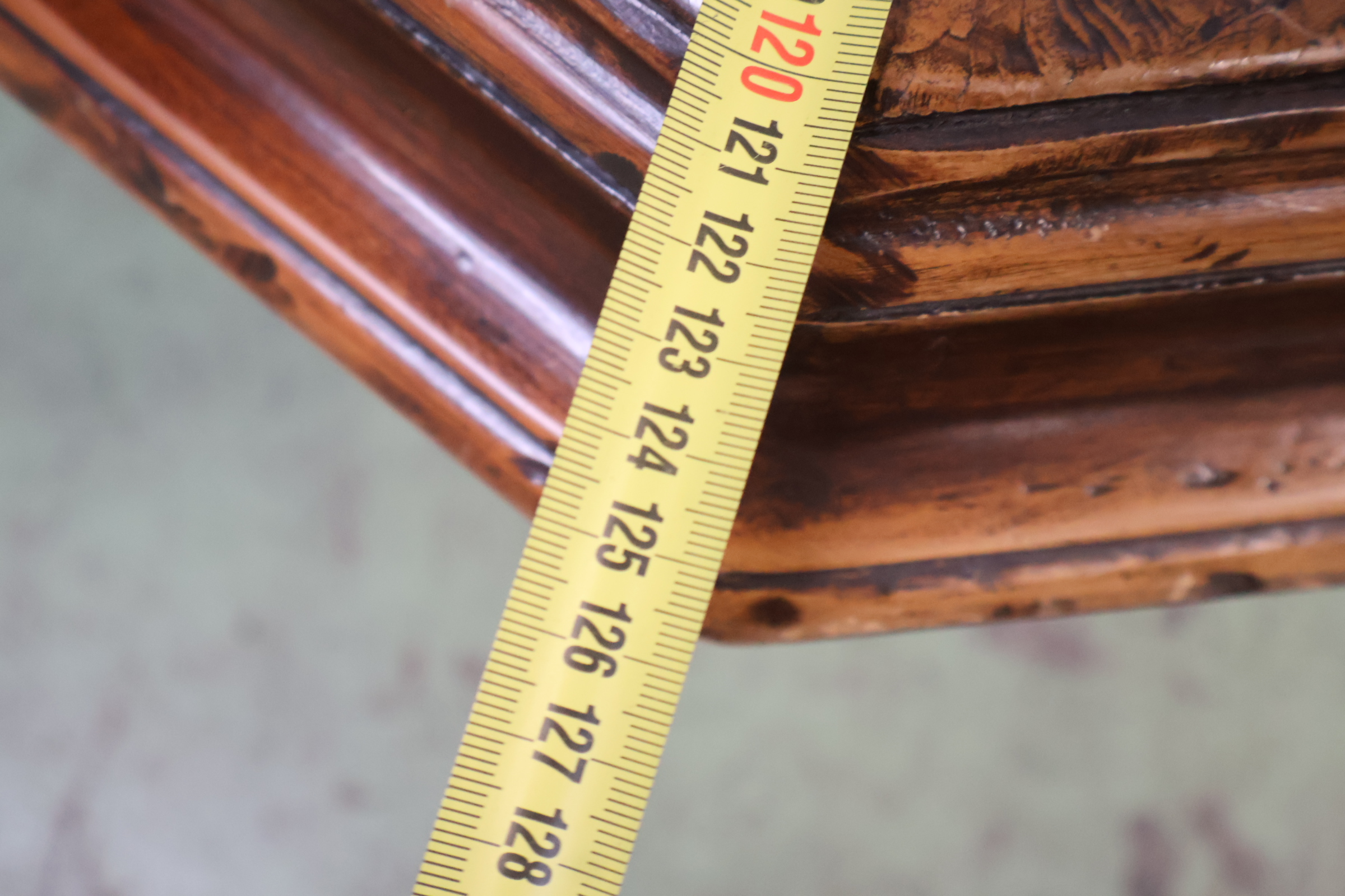Wortelnotenhouten salontafel' – foto 12 – kavel bij GSD Auctions, Zoeterwoude