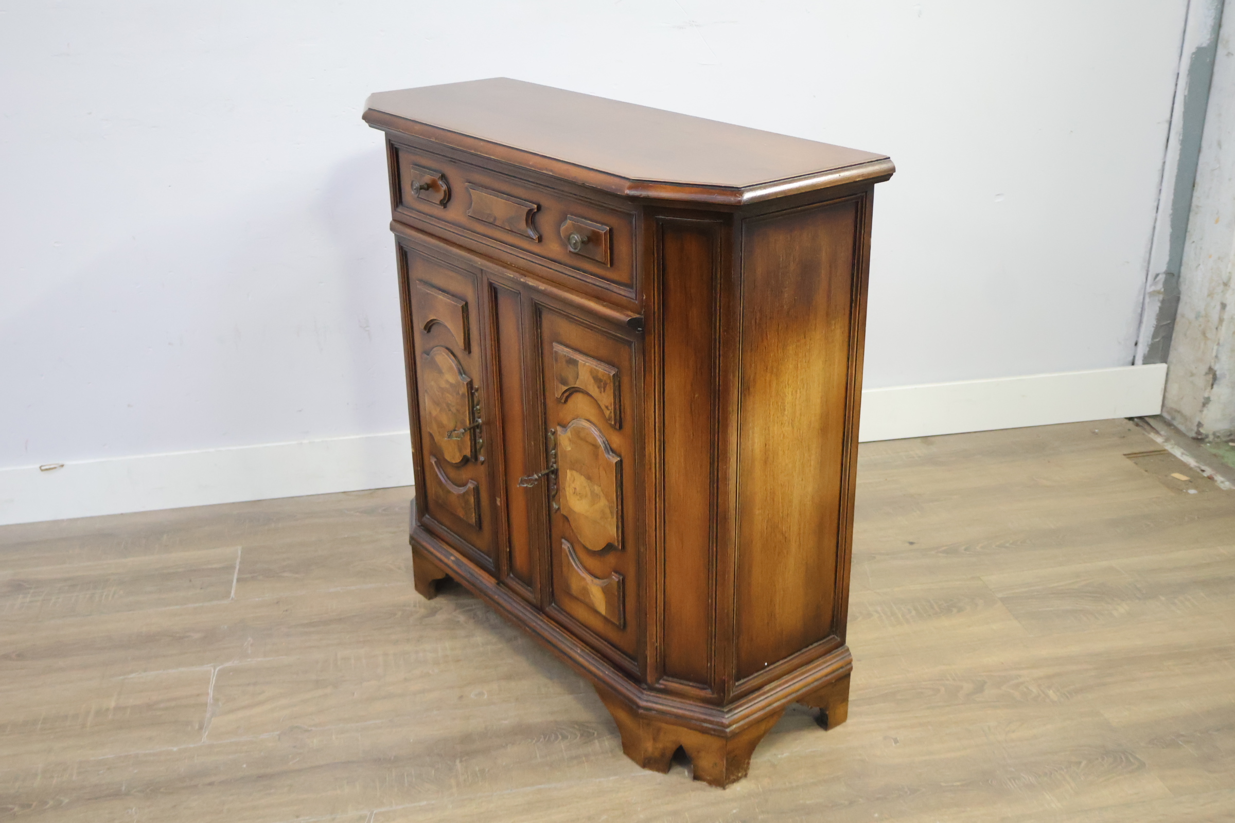 Antiek houten Console Kastje' – foto 10 – kavel bij GSD Auctions, Zoeterwoude