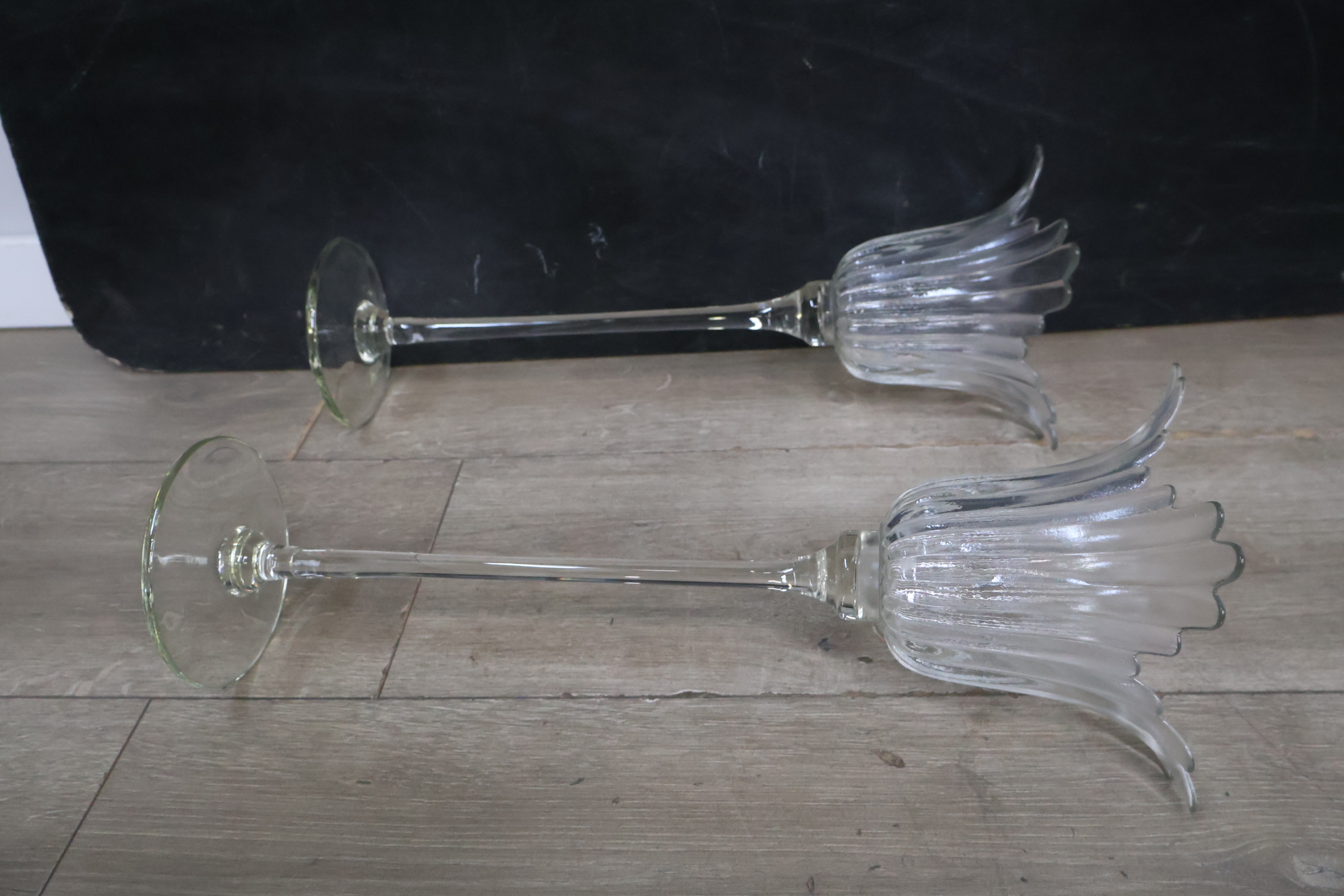 Set glazen kandelaren met bloemmotief' – foto 11 – kavel bij GSD Auctions, Zoeterwoude