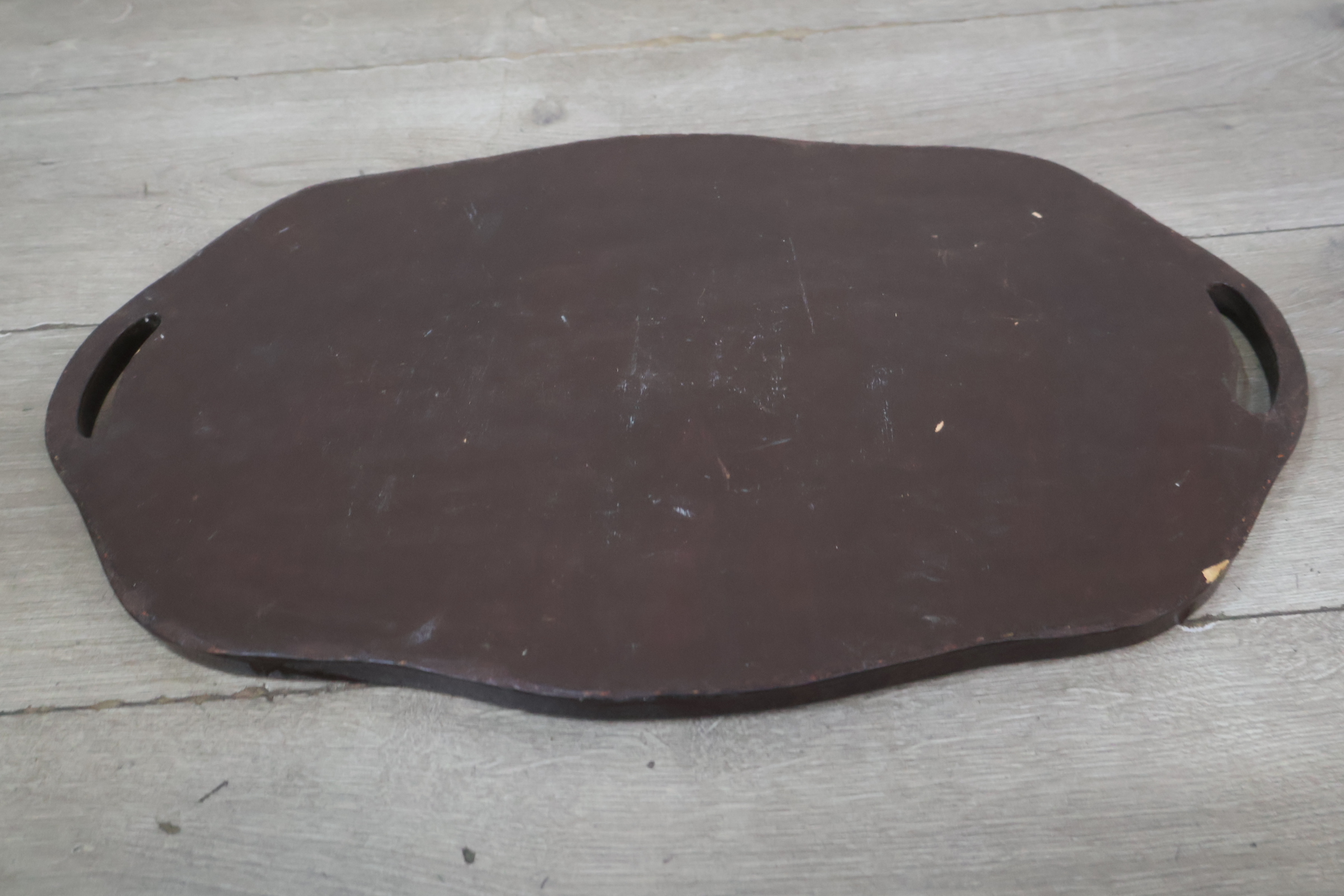 Vintage dienblad met reliëfmotief' – foto 12 – kavel bij GSD Auctions, Zoeterwoude