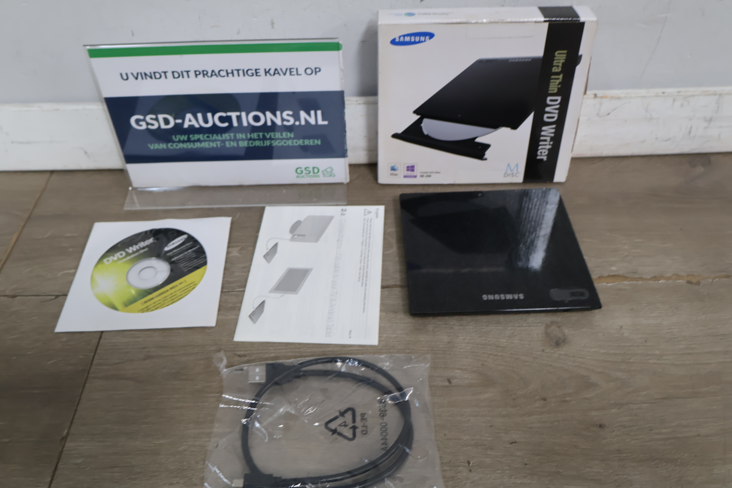 Samsung Ultra Thin DVD Writer SE-208 – foto 2 – kavel bij GSD Auctions, Zoeterwoude