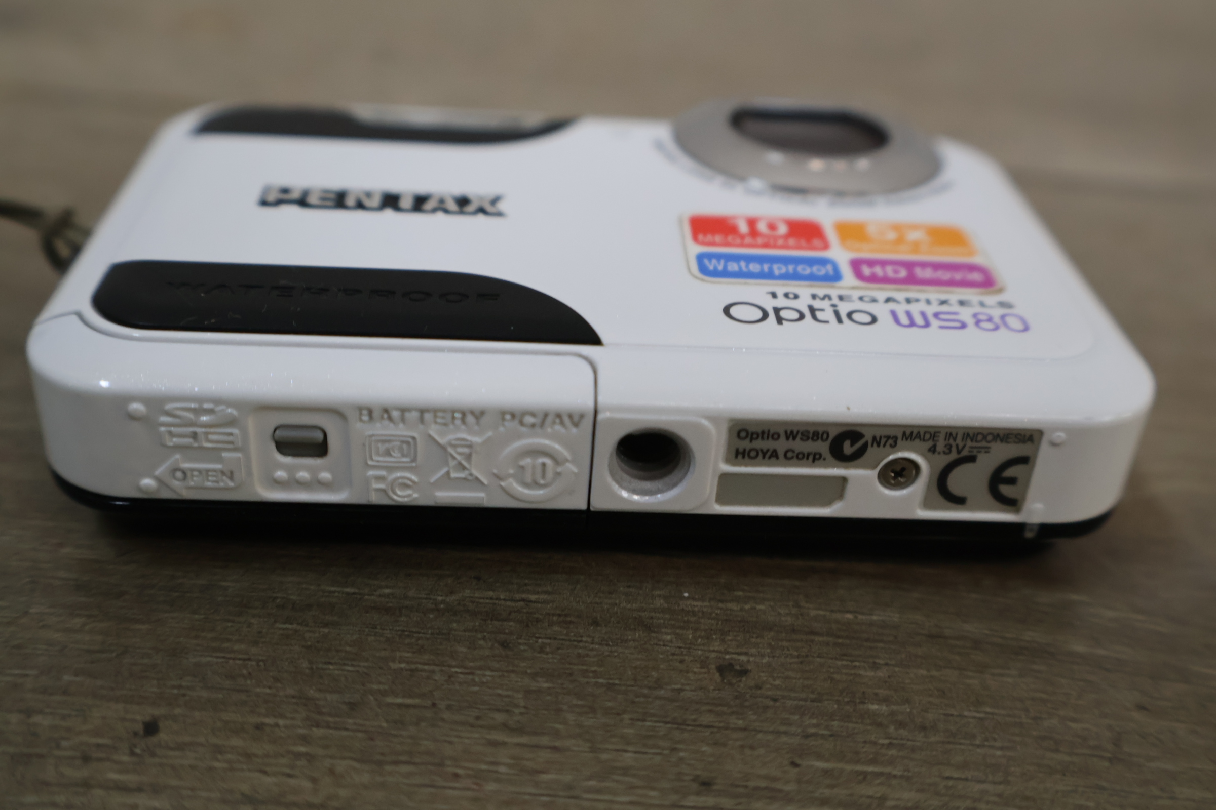 Pentax Optio WS80 digitale camera met rode opbergtas – foto 8 – kavel bij GSD Auctions, Zoeterwoude