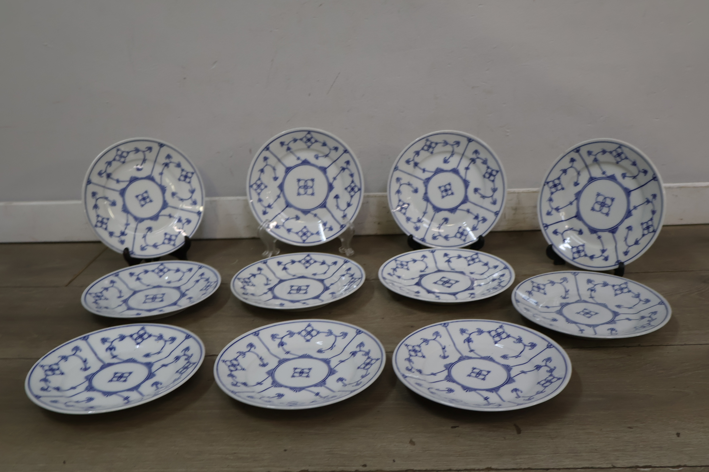 Set van 10 klein blauw-wit porseleinen bordjes – foto 3 – kavel bij GSD Auctions, Zoeterwoude