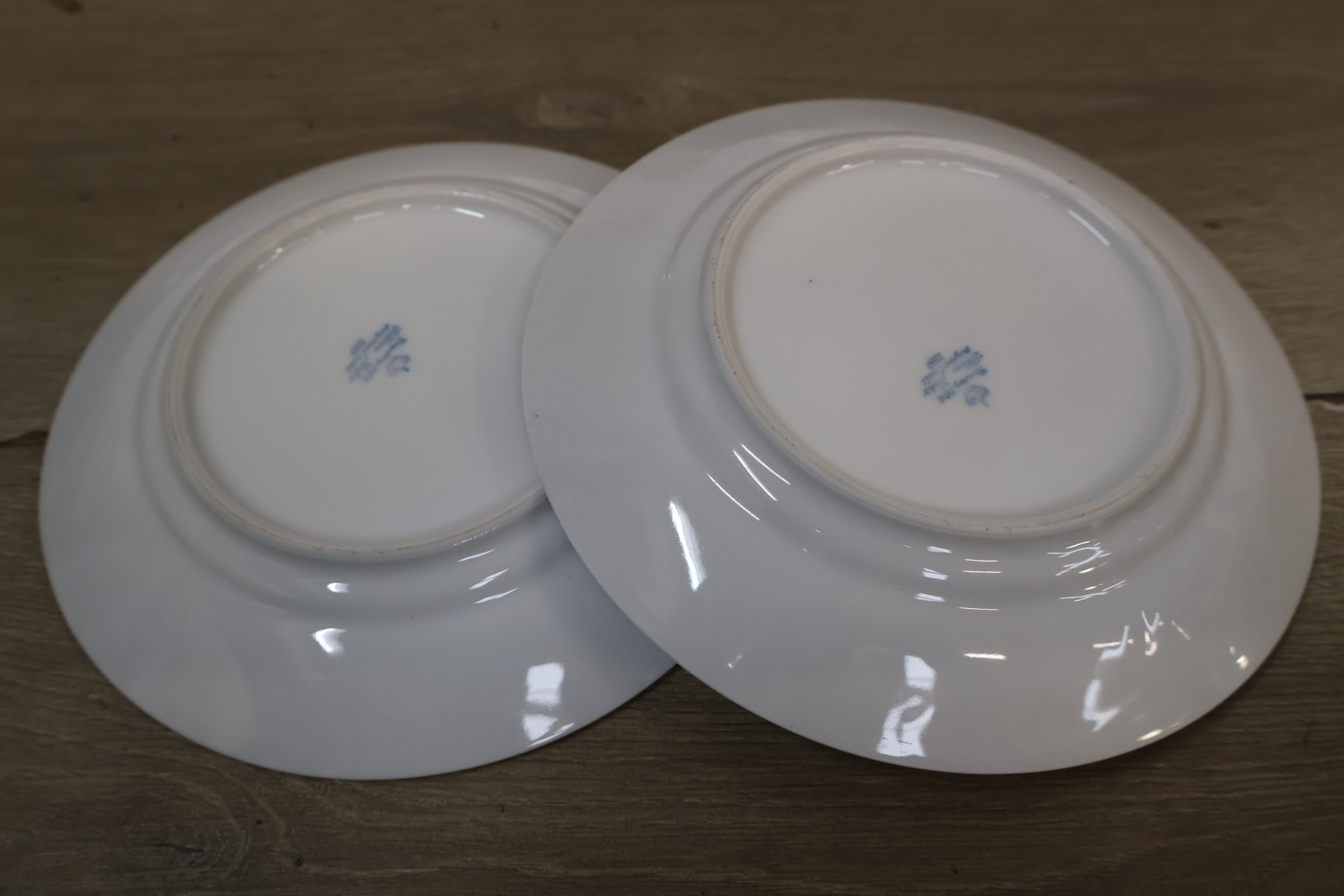 Set van 10 klein blauw-wit porseleinen bordjes – foto 7 – kavel bij GSD Auctions, Zoeterwoude