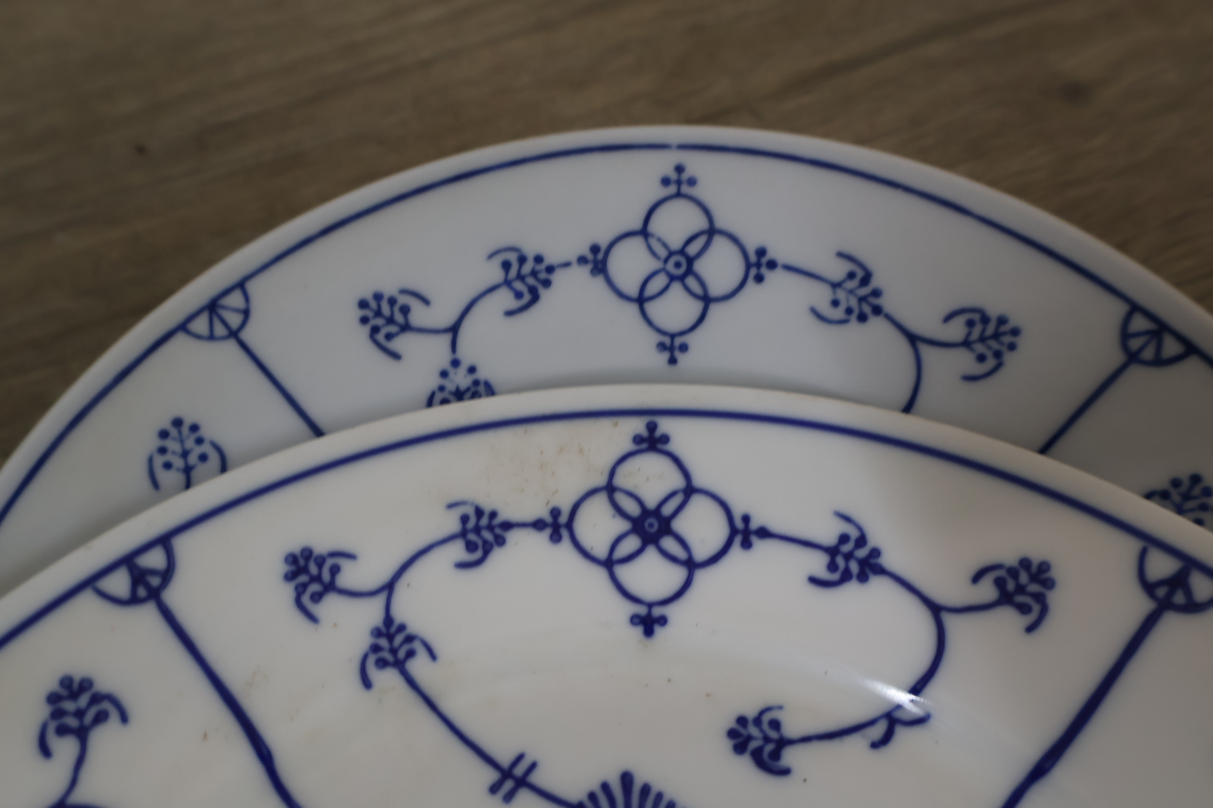 Set van 10 klein blauw-wit porseleinen bordjes – foto 12 – kavel bij GSD Auctions, Zoeterwoude