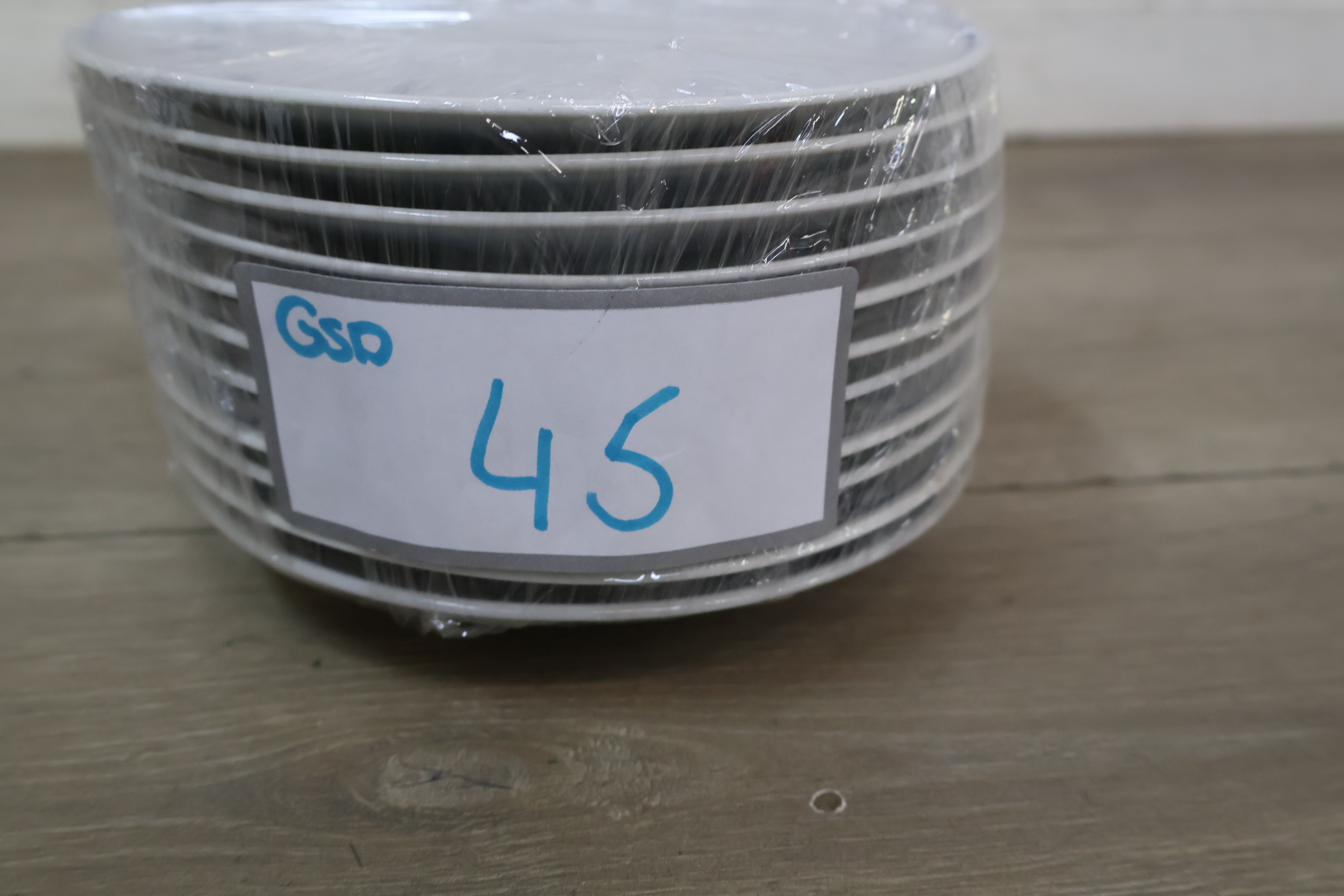 Set van 10 klein blauw-wit porseleinen bordjes – foto 15 – kavel bij GSD Auctions, Zoeterwoude