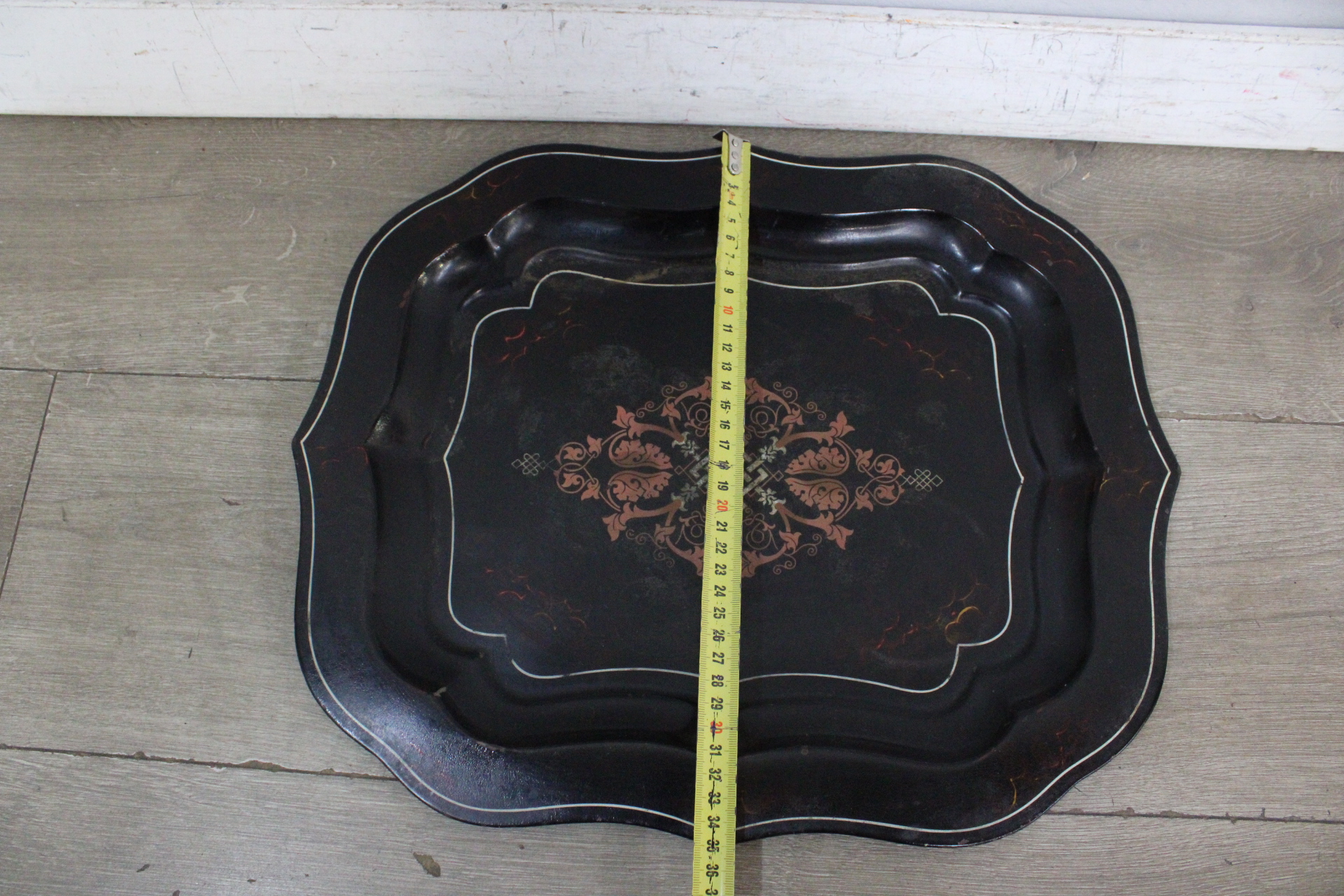 Set van 3 vintage metalen dienbladen – foto 12 – kavel bij GSD Auctions, Zoeterwoude