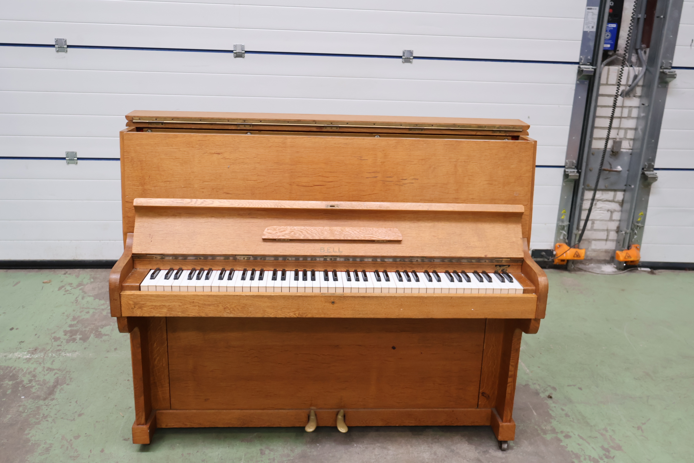 Bell Piano - Brijmen – foto 11 – kavel bij GSD Auctions, Zoeterwoude