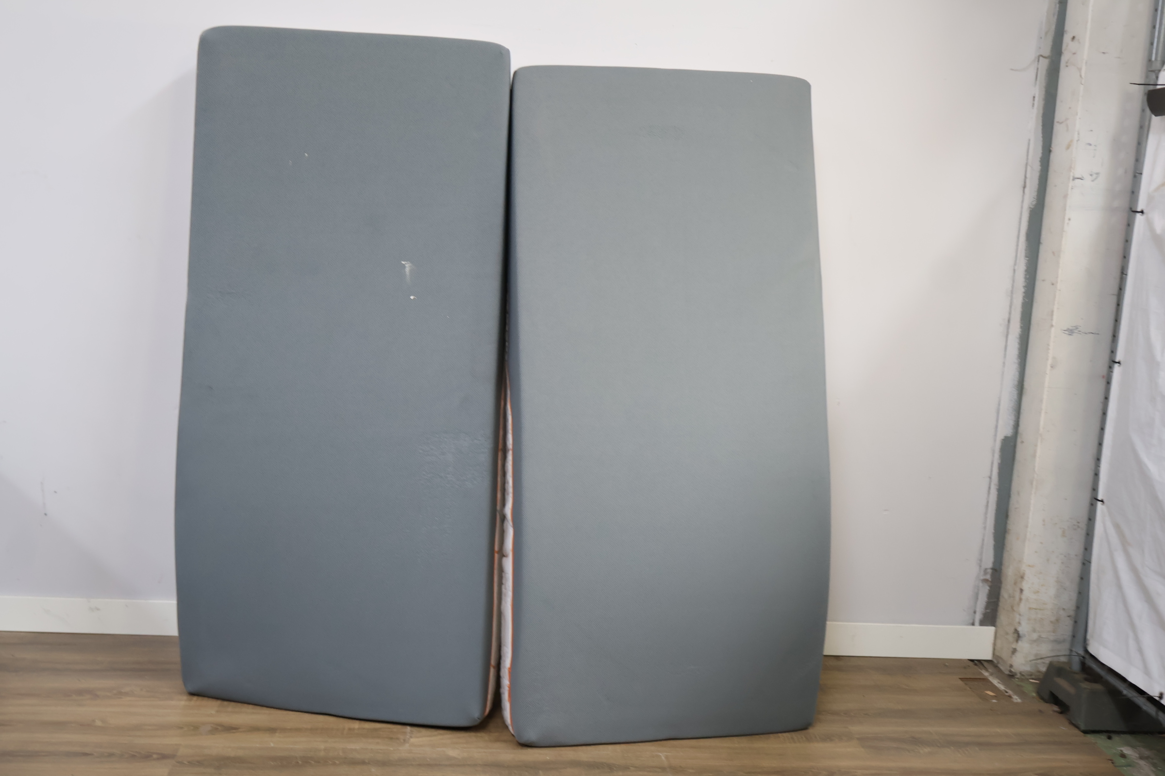 Mline Slow Motion Hybrid 6 - 2 Matrassen – foto 3 – kavel bij GSD Auctions, Zoeterwoude