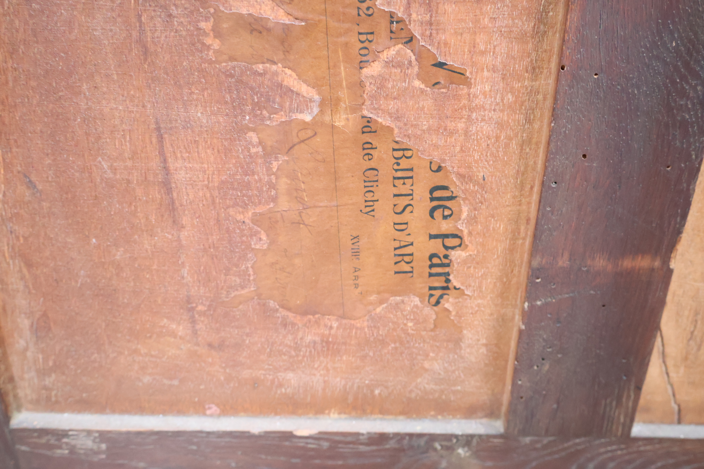 Antieke Franse Renaissance Henry II Walnut Buffetkast – foto 11 – kavel bij GSD Auctions, Zoeterwoude