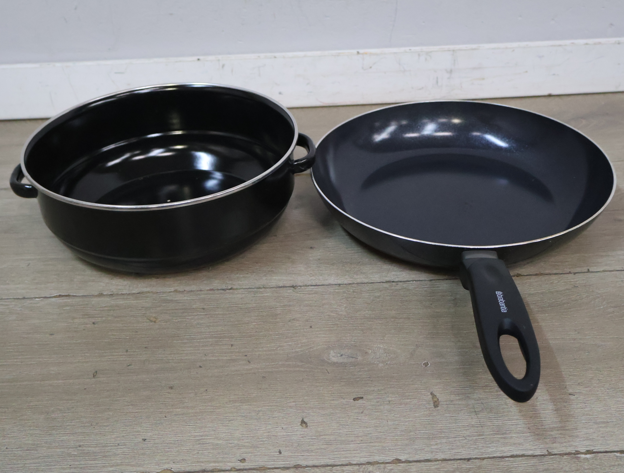 Set van twee pannen - Brabantia – foto 3 – kavel bij GSD Auctions, Zoeterwoude