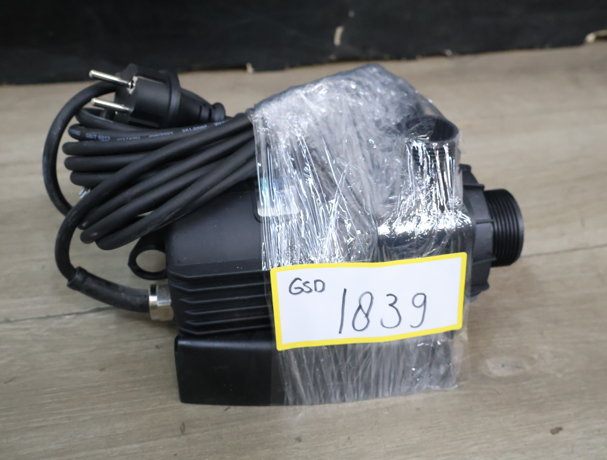 Elektrische Oase waterpomp – foto 15 – kavel bij GSD Auctions, Zoeterwoude