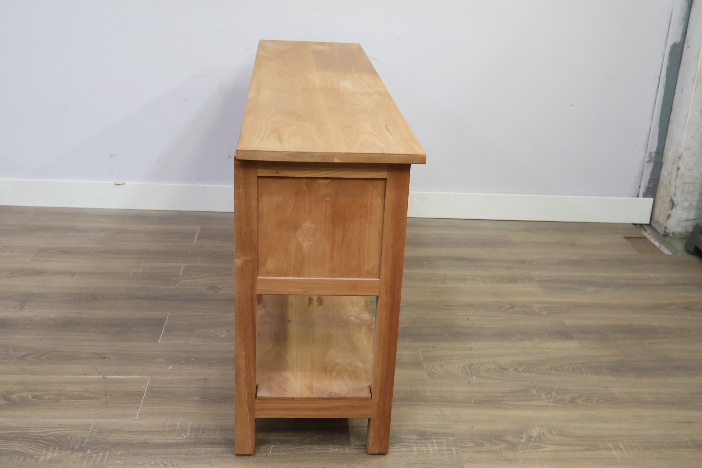 Houten dressoir met gaasdeuren – foto 4 – kavel bij GSD Auctions, Zoeterwoude