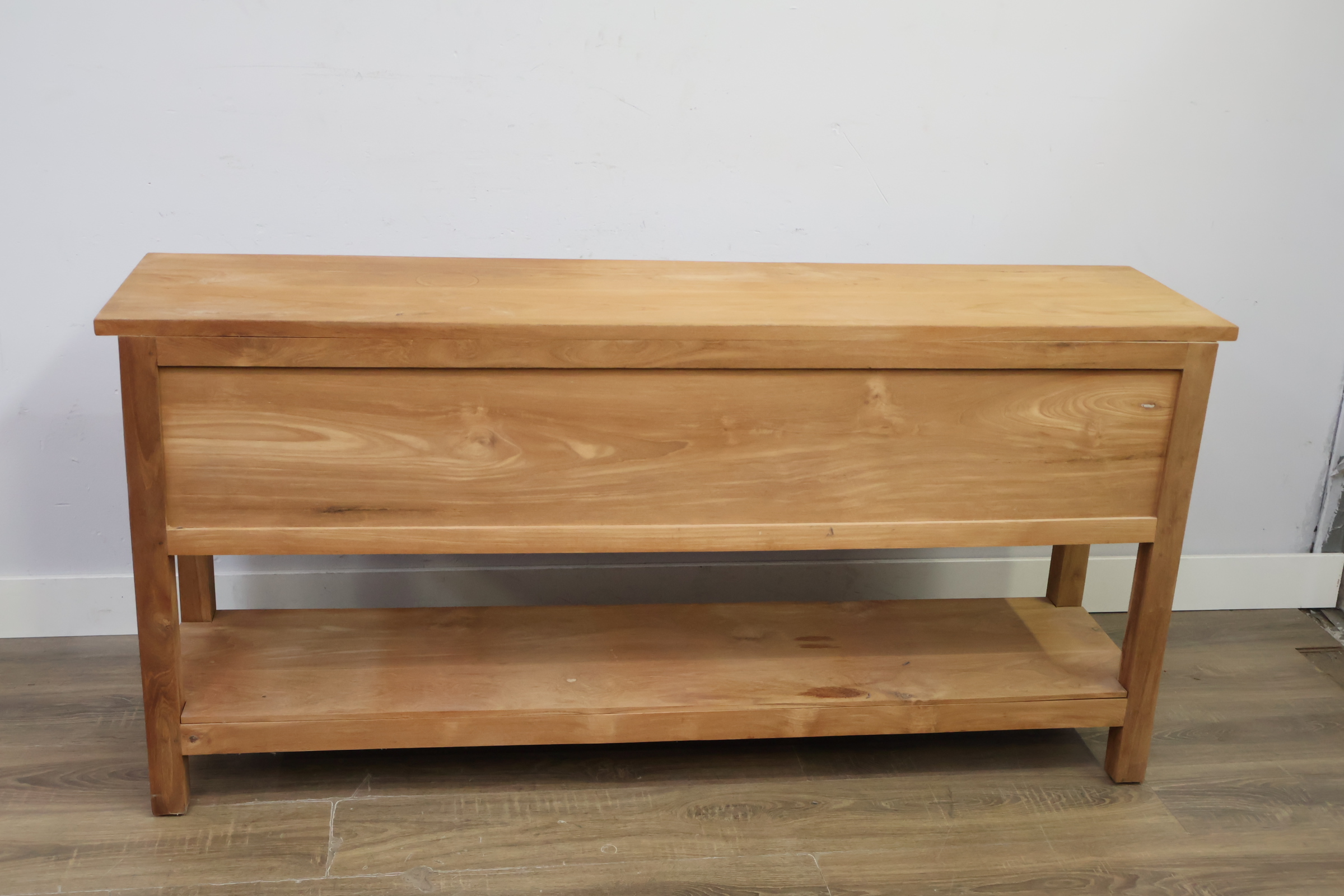 Houten dressoir met gaasdeuren – foto 6 – kavel bij GSD Auctions, Zoeterwoude