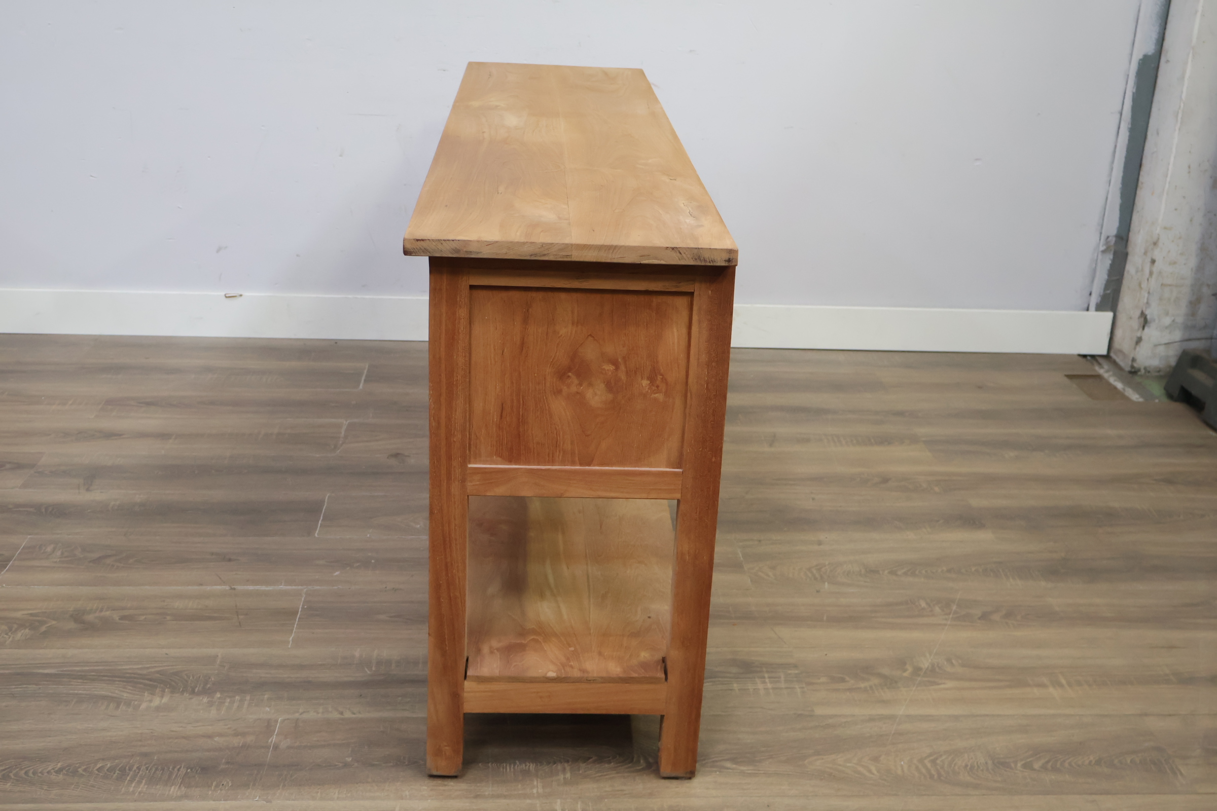Houten dressoir met gaasdeuren – foto 7 – kavel bij GSD Auctions, Zoeterwoude