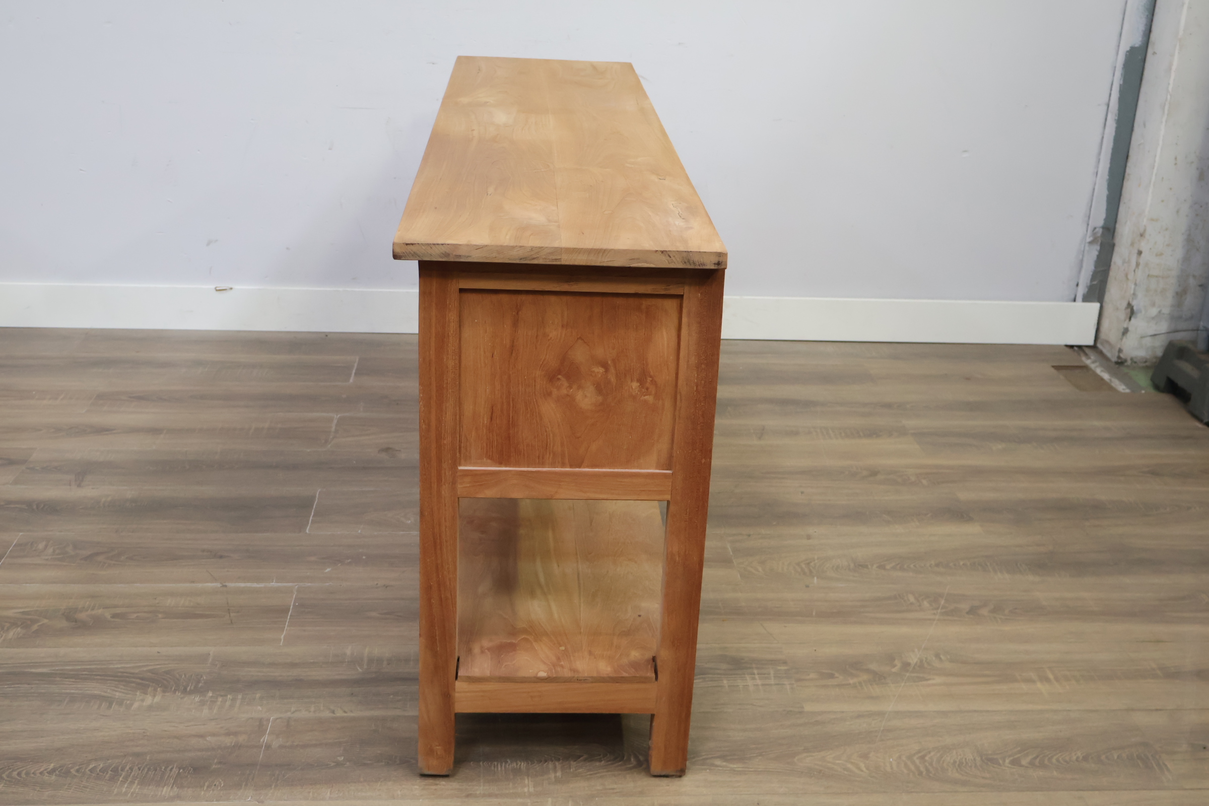 Houten dressoir met gaasdeuren – foto 8 – kavel bij GSD Auctions, Zoeterwoude