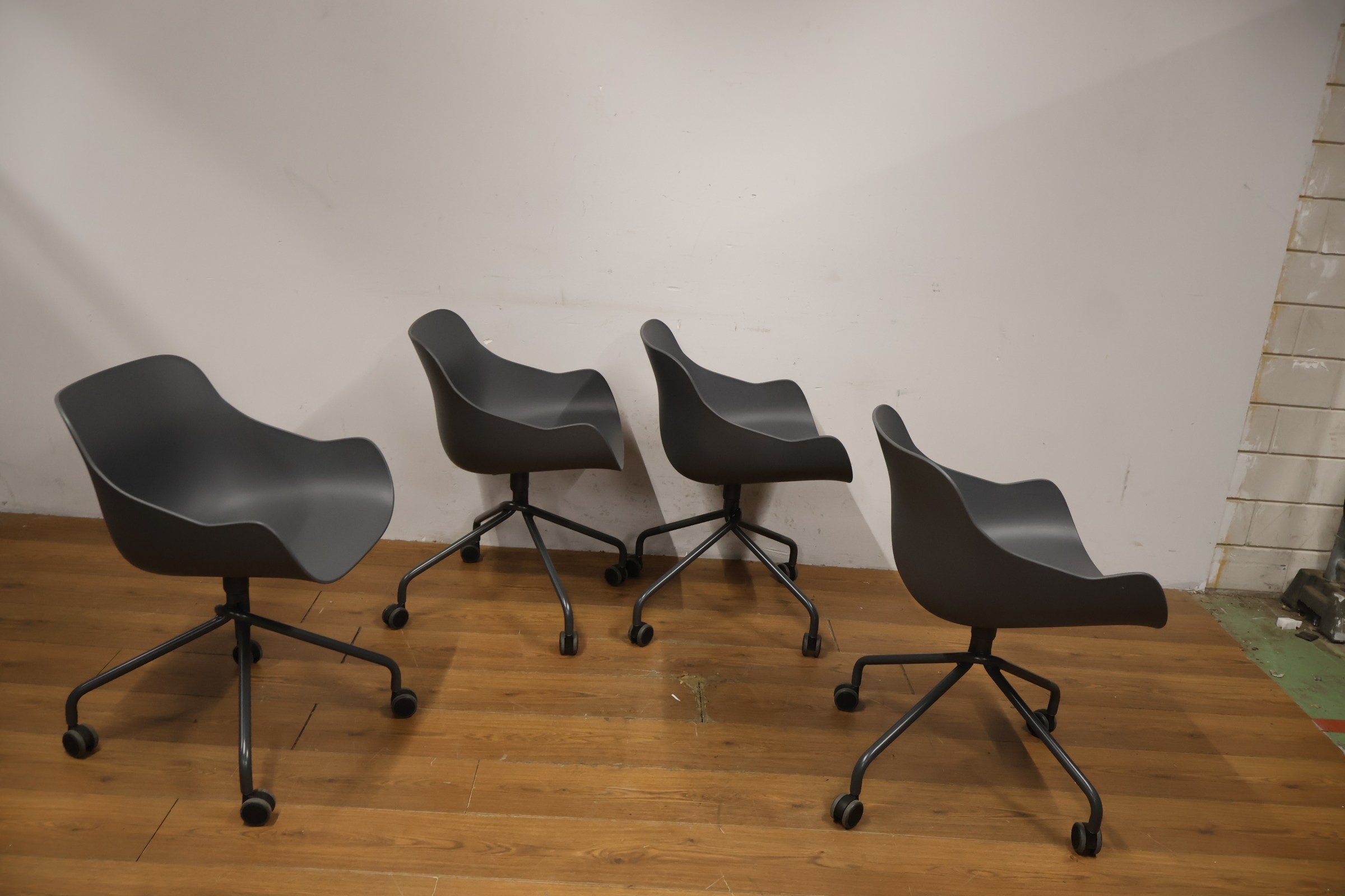 4 Designer stoelen - MDD Baltic Chairs by Krystian Kowaski – foto 4 – kavel bij GSD Auctions, Zoeterwoude