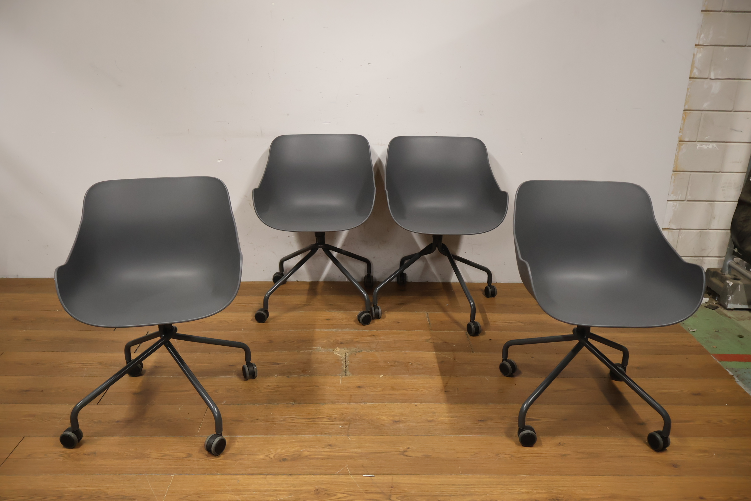 4 Designer stoelen - MDD Baltic Chairs by Krystian Kowaski – foto 11 – kavel bij GSD Auctions, Zoeterwoude