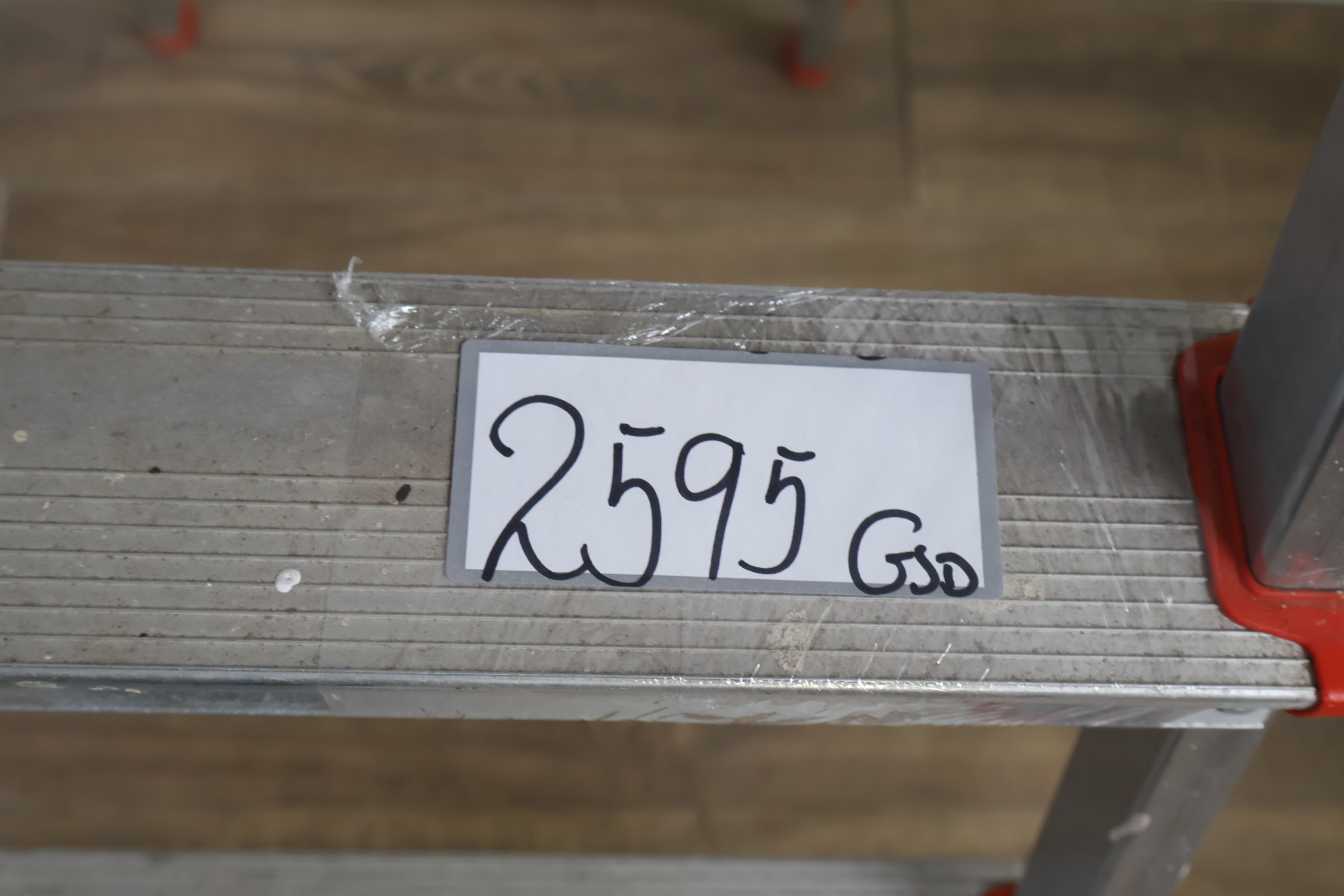Altrex vouwladder met vier treden – foto 15 – kavel bij GSD Auctions, Zoeterwoude