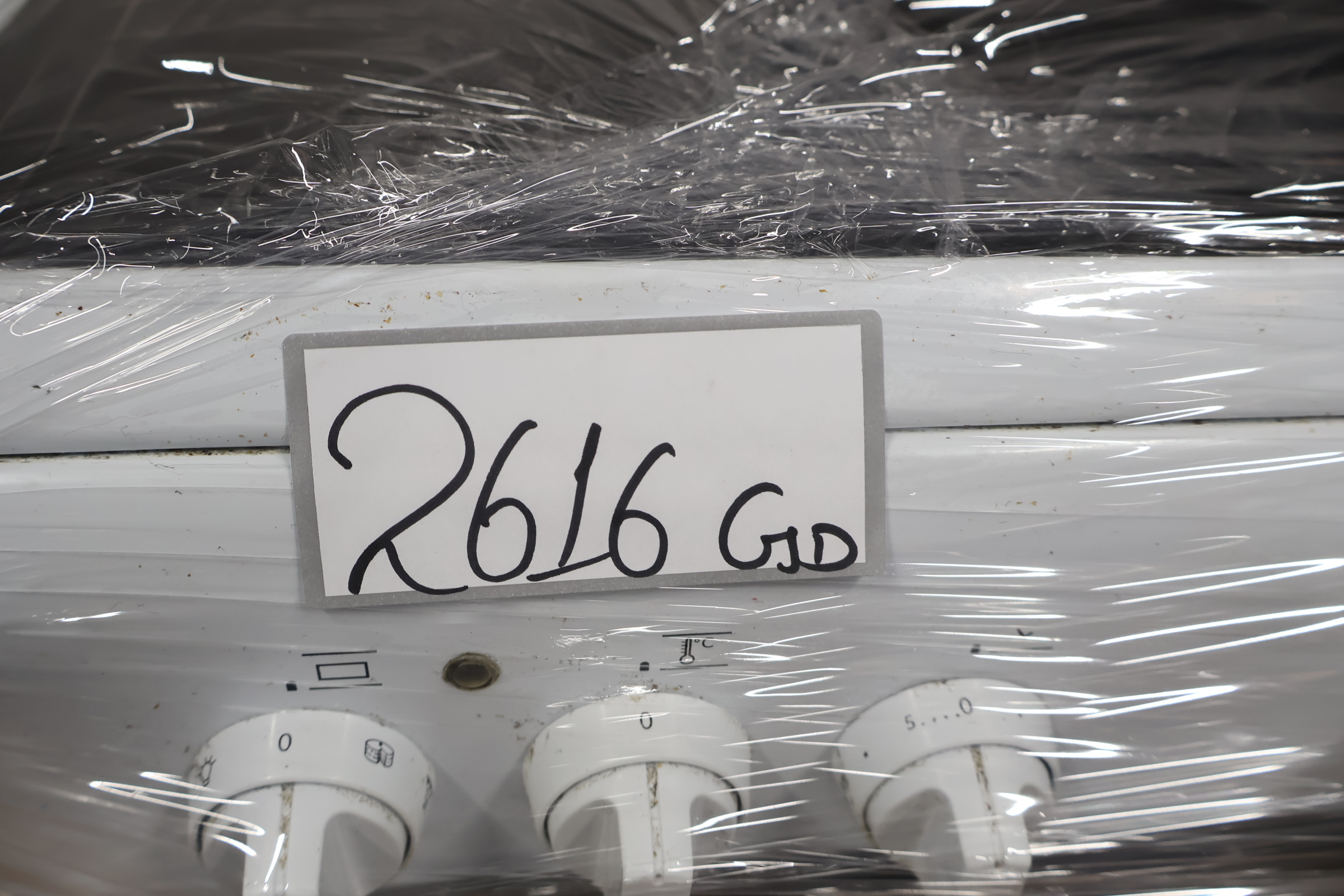 Indesit Elektrisch Fornuis Met Kookplaat – foto 21 – kavel bij GSD Auctions, Zoeterwoude