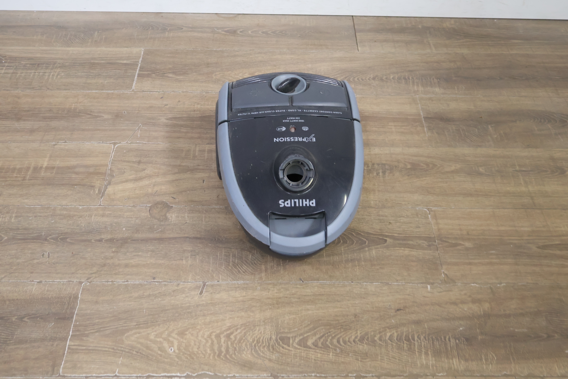 Philips PowerPro Compact stofzuiger – foto 10 – kavel bij GSD Auctions, Zoeterwoude