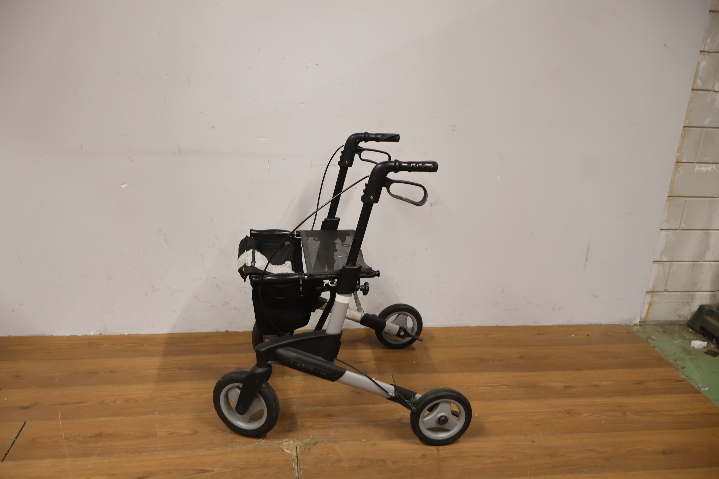 Topro Troja rollator – foto 6 – kavel bij GSD Auctions, Zoeterwoude