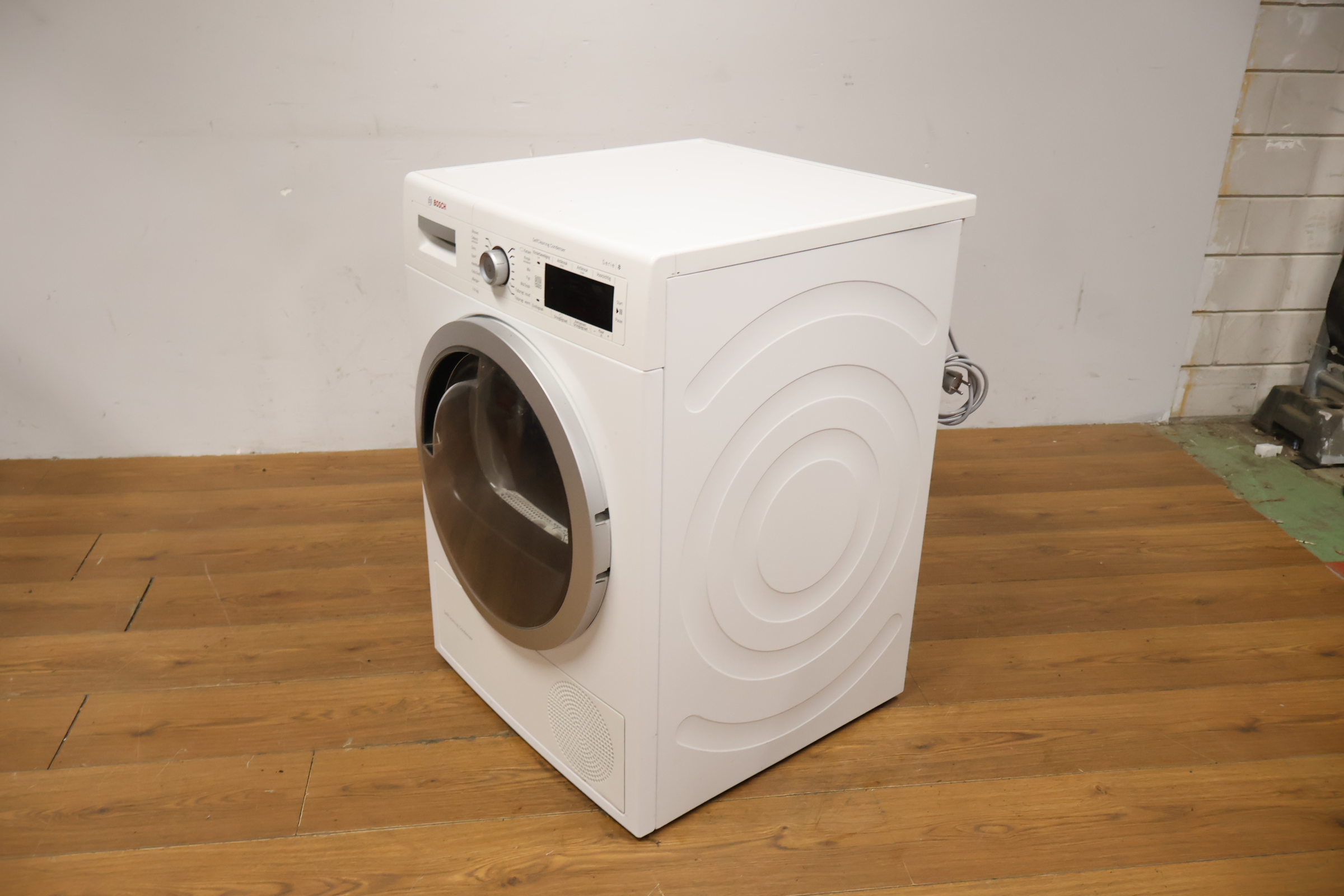 Bosch warmtepompdroger Serie 8 - Selfcleaning Condenser, 9 KG – foto 11 – kavel bij GSD Auctions, Zoeterwoude