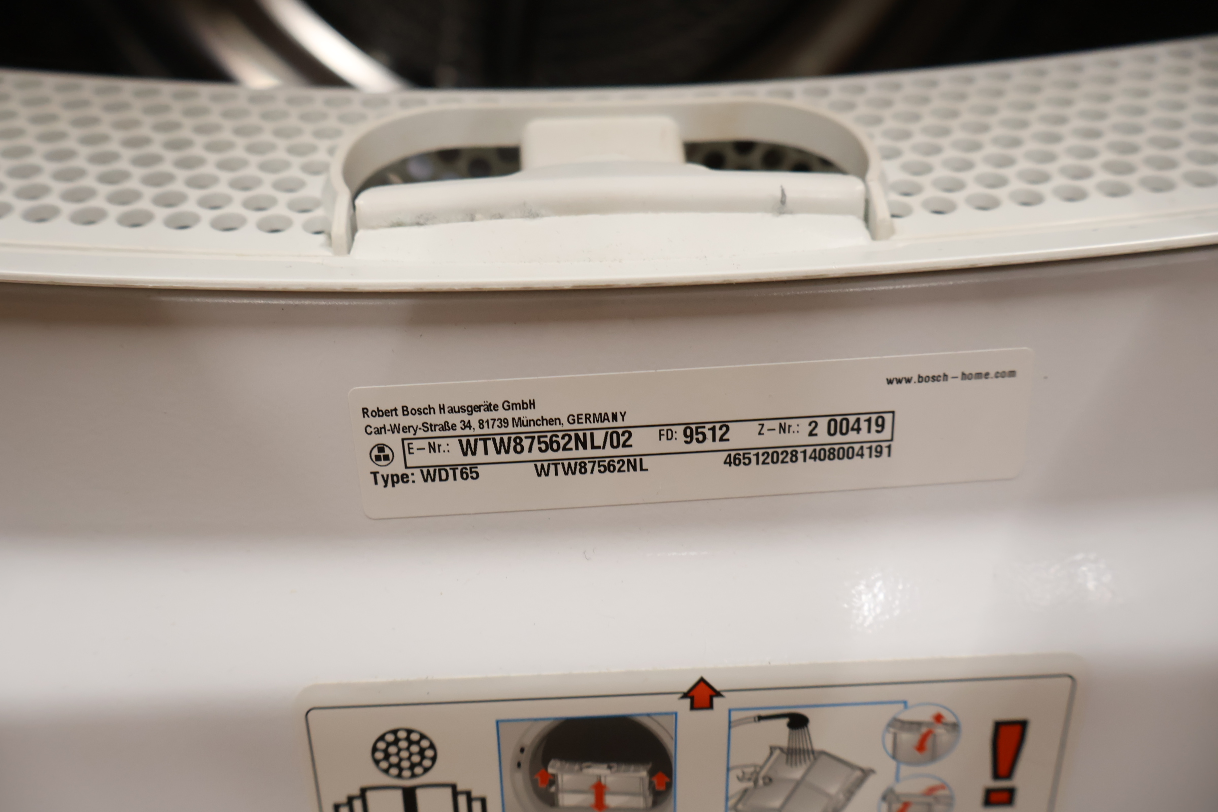 Bosch warmtepompdroger Serie 8 - Selfcleaning Condenser, 9 KG – foto 15 – kavel bij GSD Auctions, Zoeterwoude