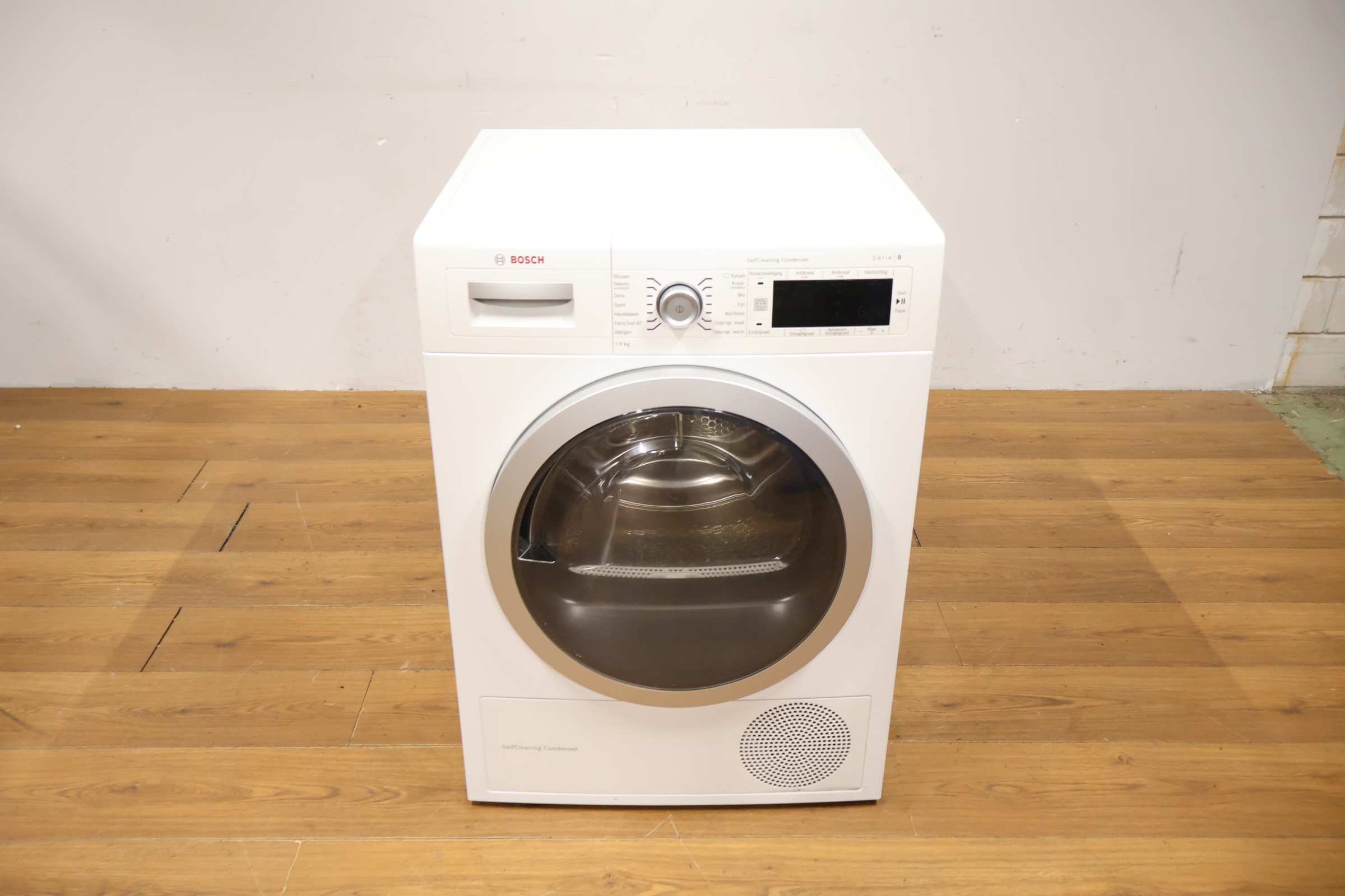 Bosch warmtepompdroger Serie 8 - Selfcleaning Condenser, 9 KG – foto 17 – kavel bij GSD Auctions, Zoeterwoude