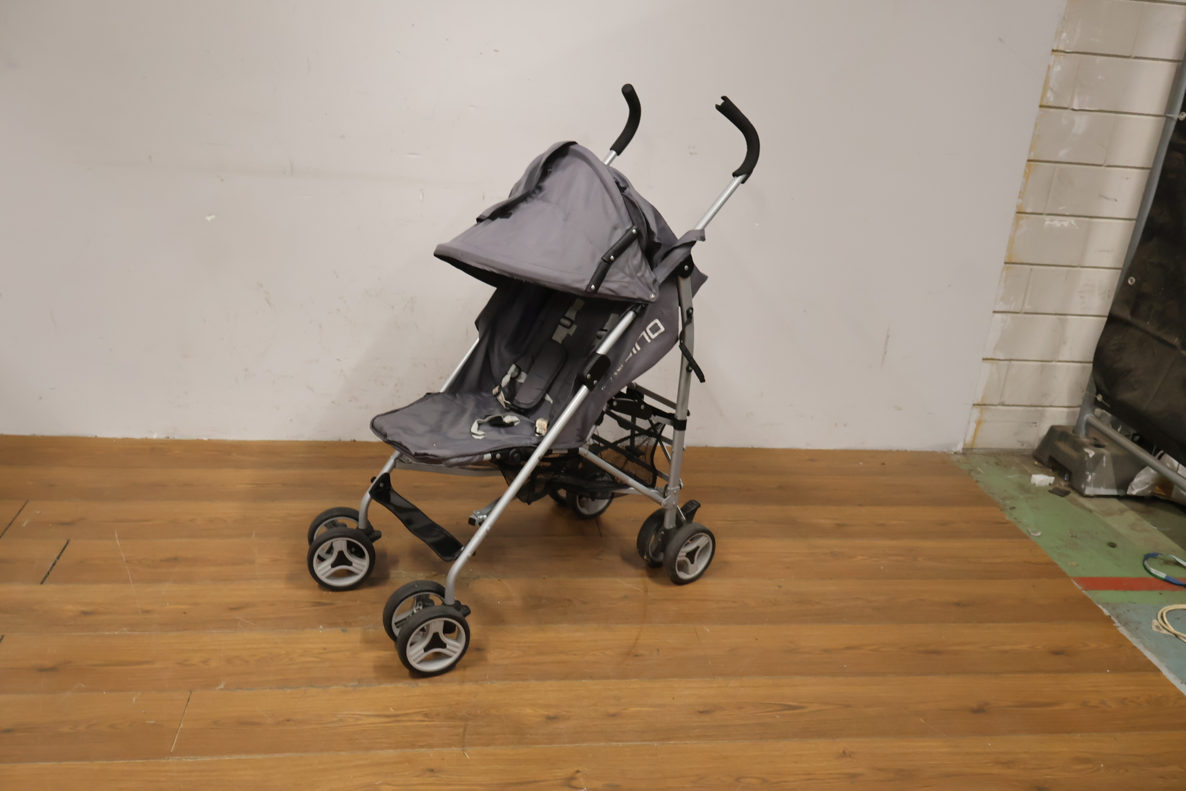 Cabina Kinder Buggy, Kinderwagen – foto 8 – kavel bij GSD Auctions, Zoeterwoude