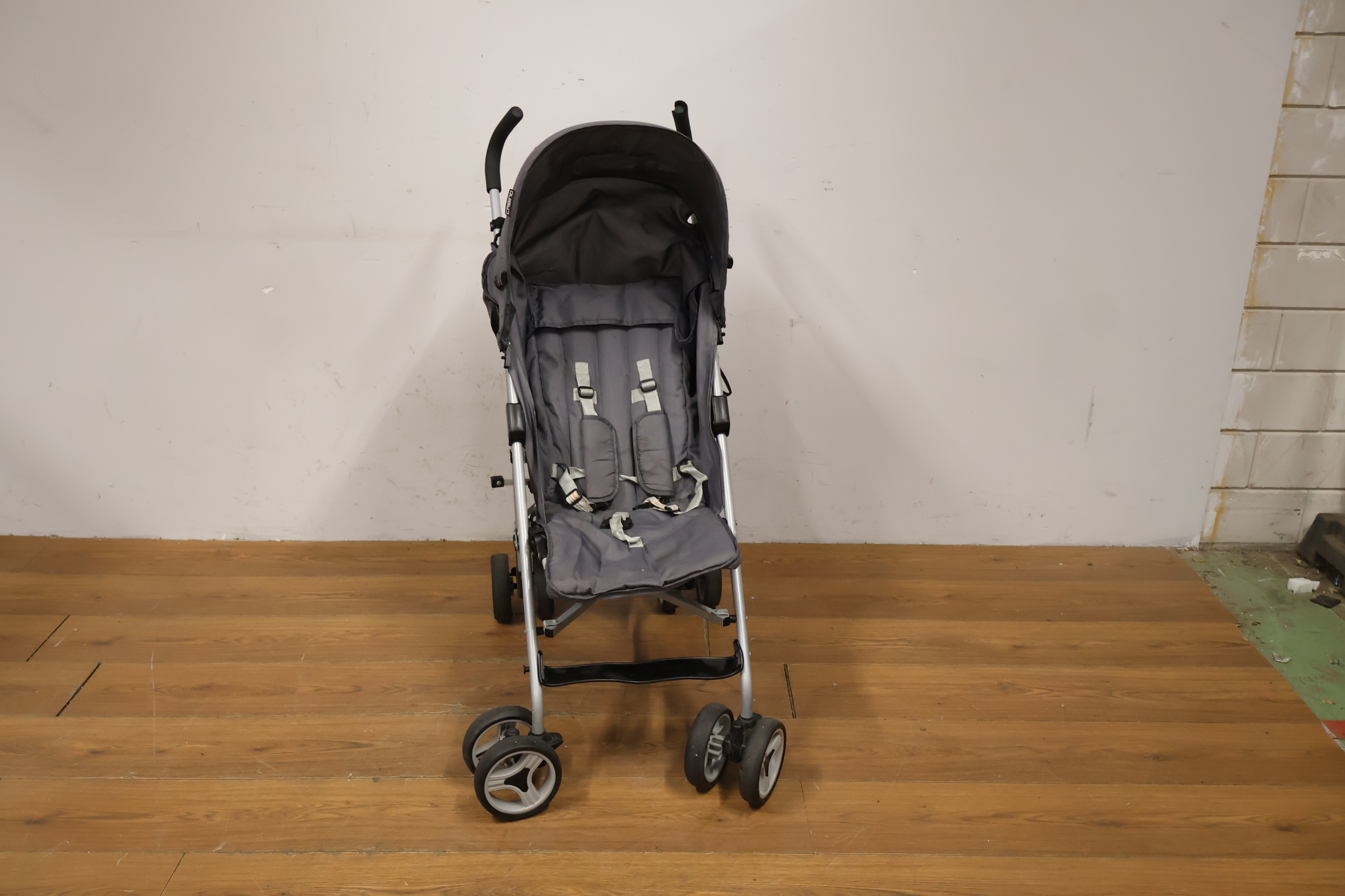 Cabina Kinder Buggy, Kinderwagen – foto 10 – kavel bij GSD Auctions, Zoeterwoude