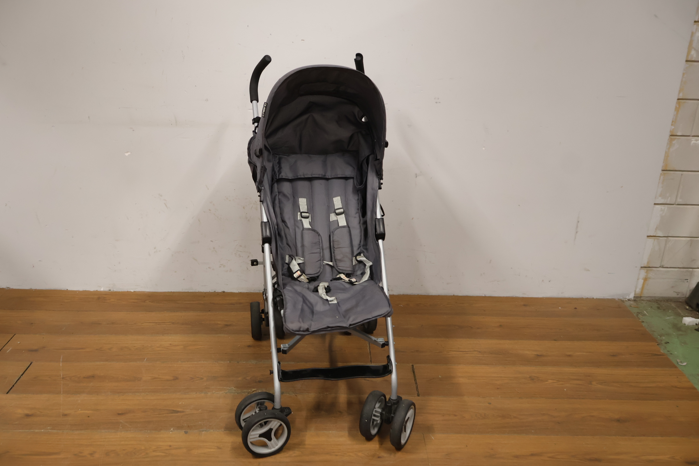 Cabina Kinder Buggy, Kinderwagen – foto 11 – kavel bij GSD Auctions, Zoeterwoude