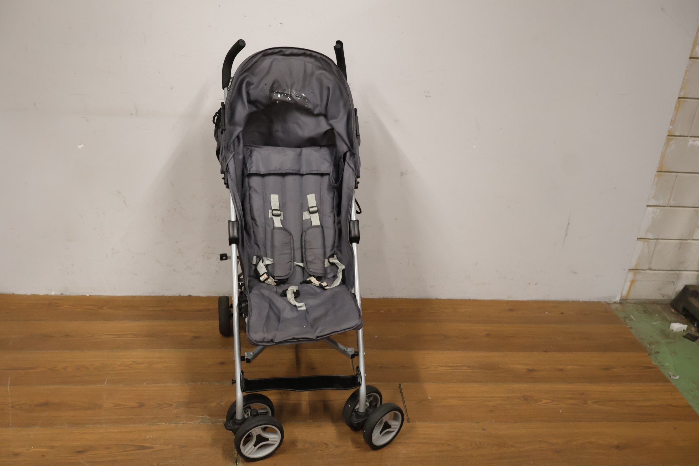 Cabina Kinder Buggy, Kinderwagen – foto 13 – kavel bij GSD Auctions, Zoeterwoude