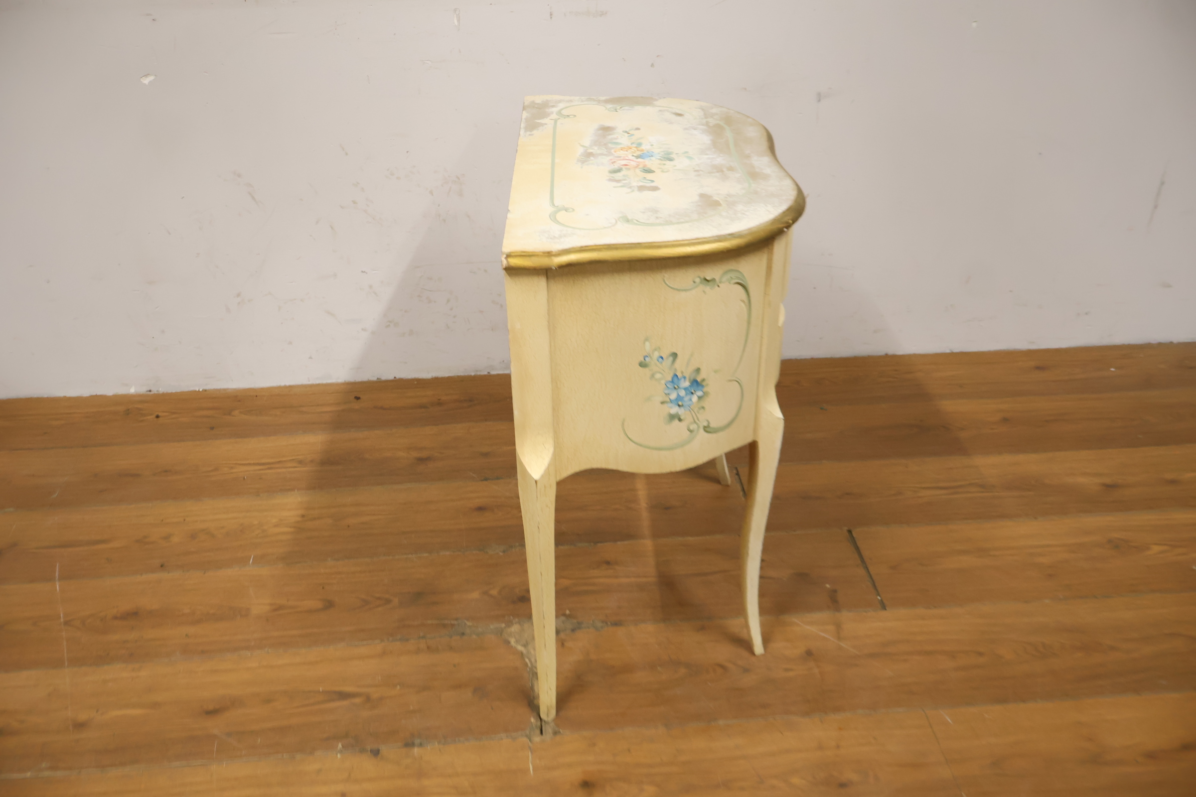 Antieke Venetian Barok Ladekast – foto 3 – kavel bij GSD Auctions, Zoeterwoude