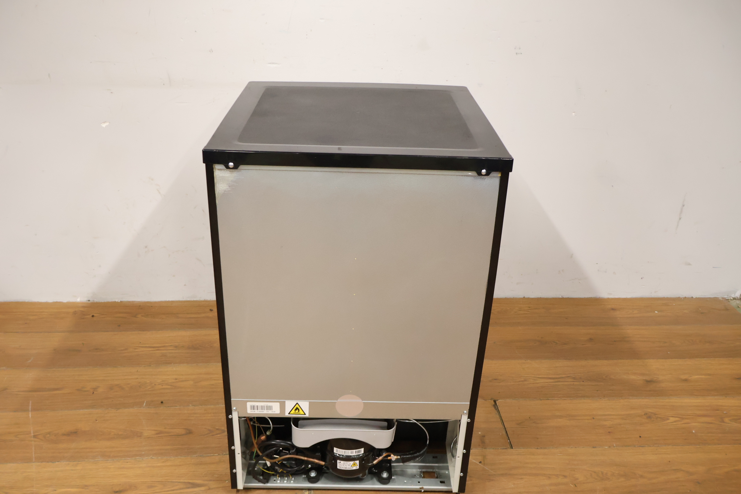 Inventum Tafelmodel Koelvries-combi Koelkast – foto 6 – kavel bij GSD Auctions, Zoeterwoude