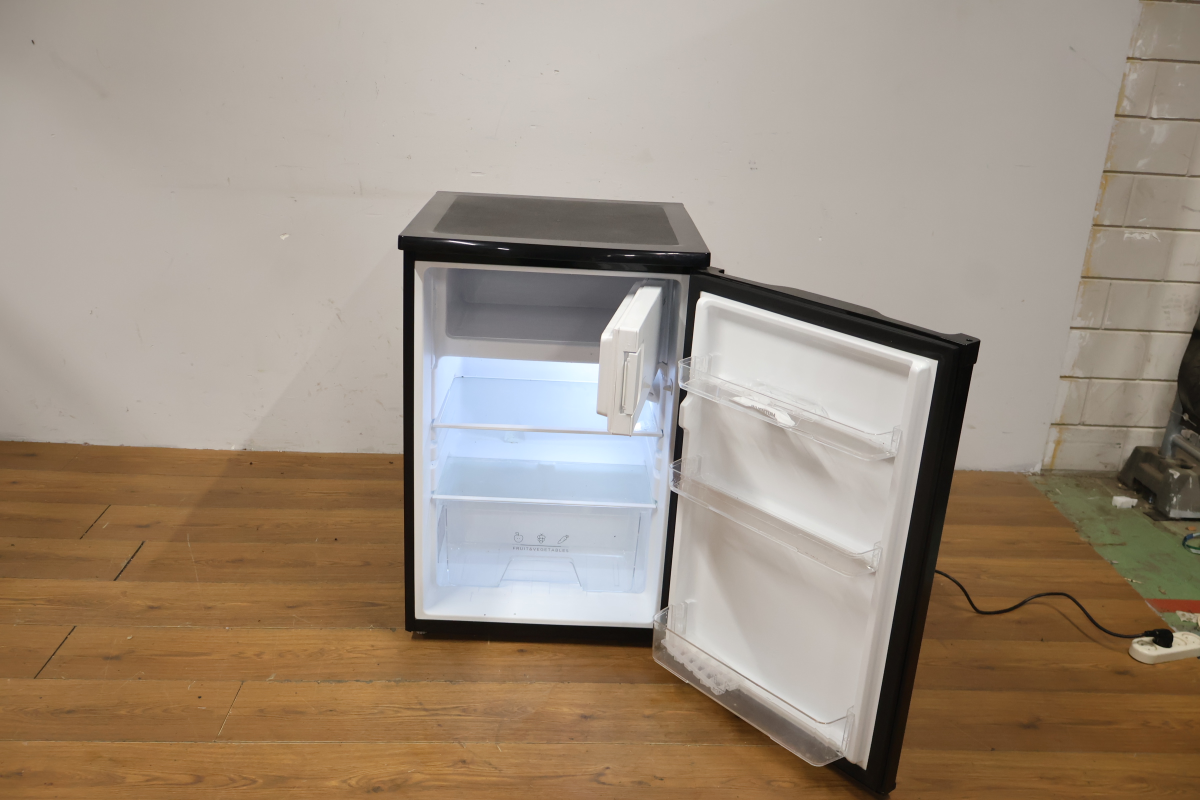Inventum Tafelmodel Koelvries-combi Koelkast – foto 11 – kavel bij GSD Auctions, Zoeterwoude