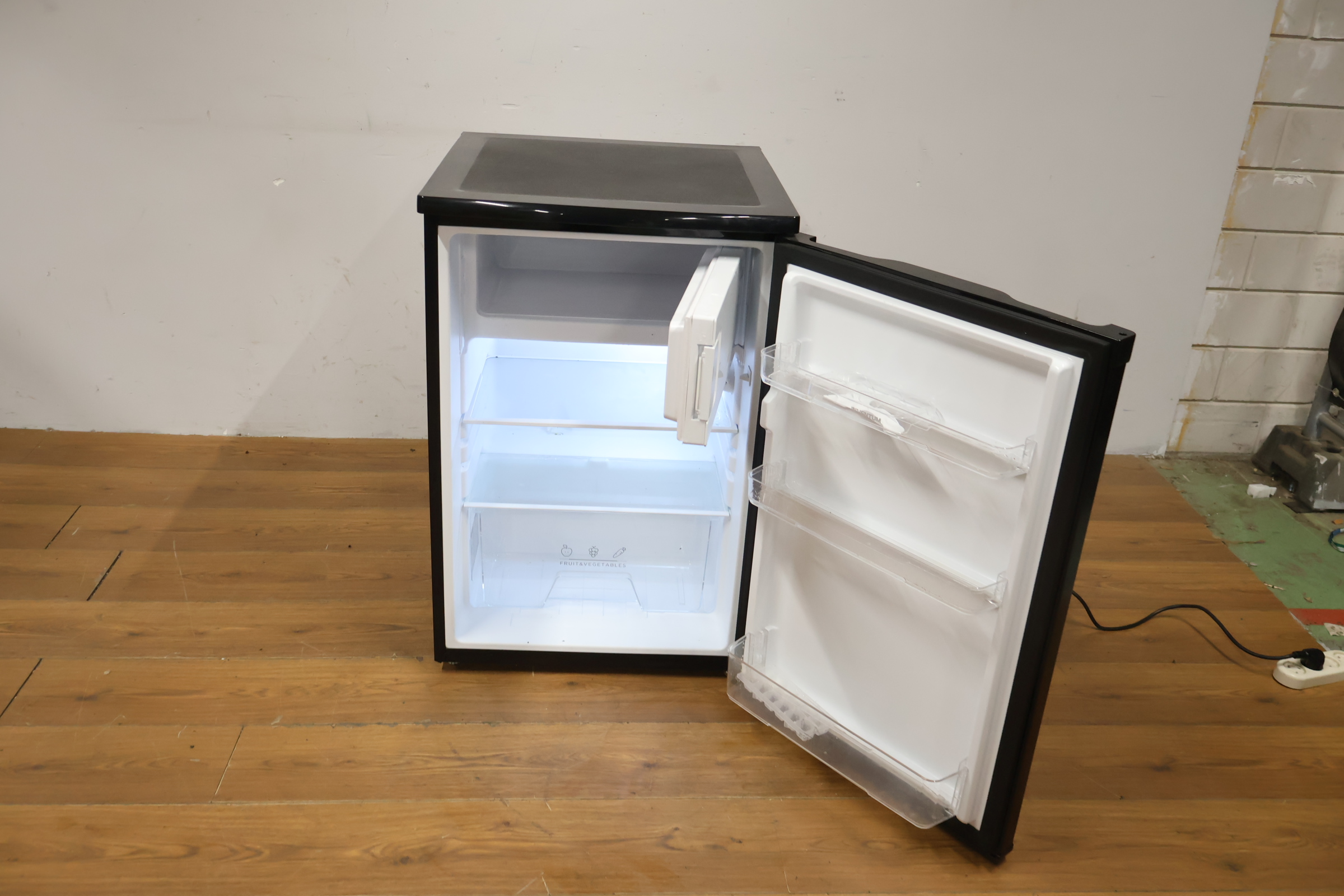 Inventum Tafelmodel Koelvries-combi Koelkast – foto 12 – kavel bij GSD Auctions, Zoeterwoude