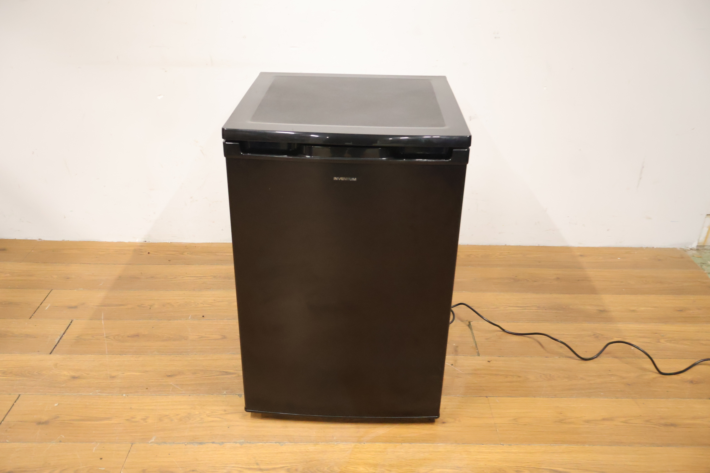 Inventum Tafelmodel Koelvries-combi Koelkast – foto 16 – kavel bij GSD Auctions, Zoeterwoude