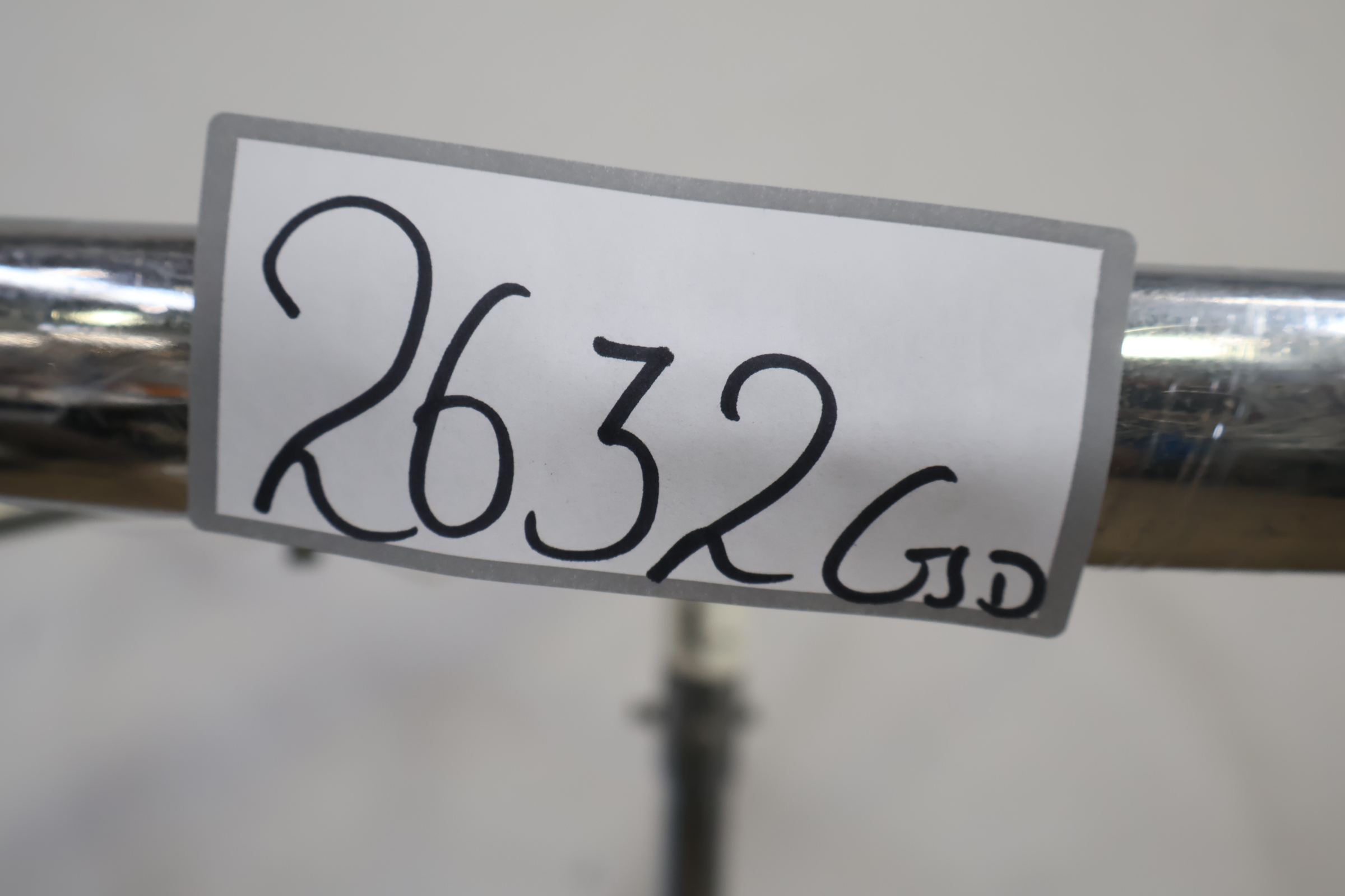 Vintage 'Climax' Metalen Kledingrek – foto 13 – kavel bij GSD Auctions, Zoeterwoude