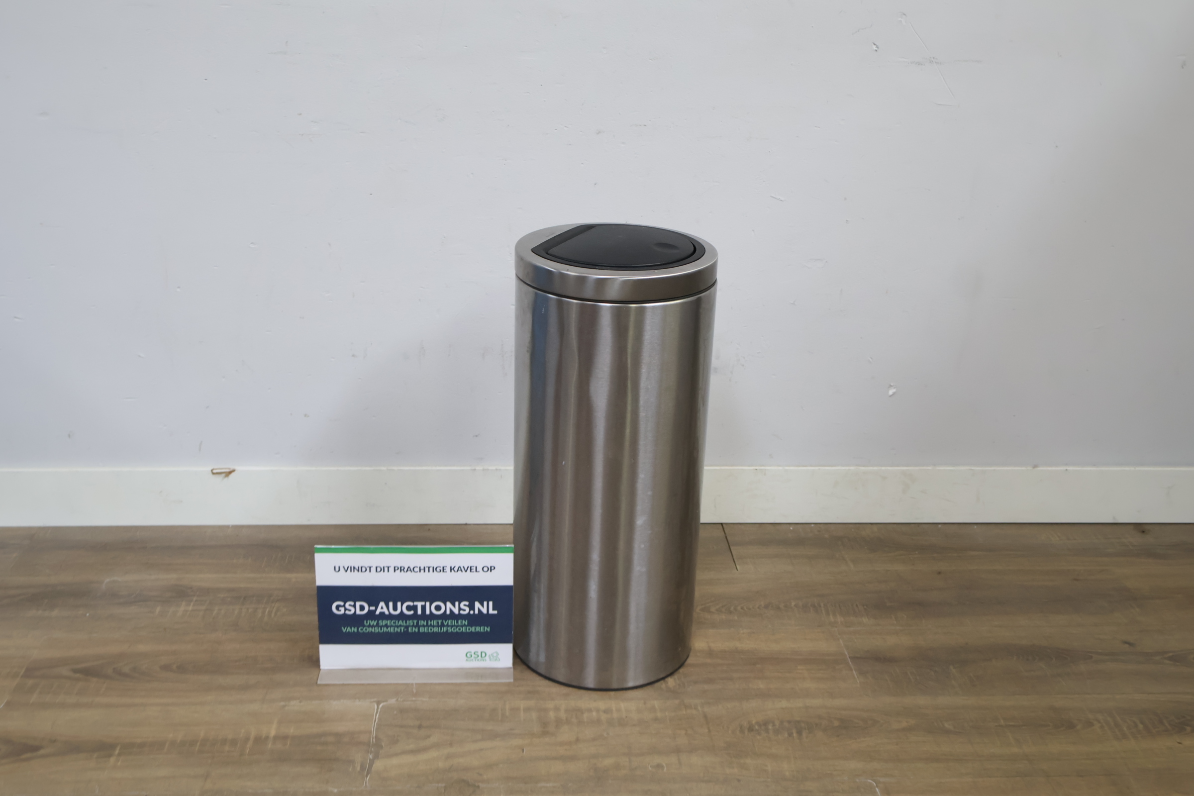 Brabantia RVS prullenbak met push-deksel – foto 2 – kavel bij GSD Auctions, Zoeterwoude