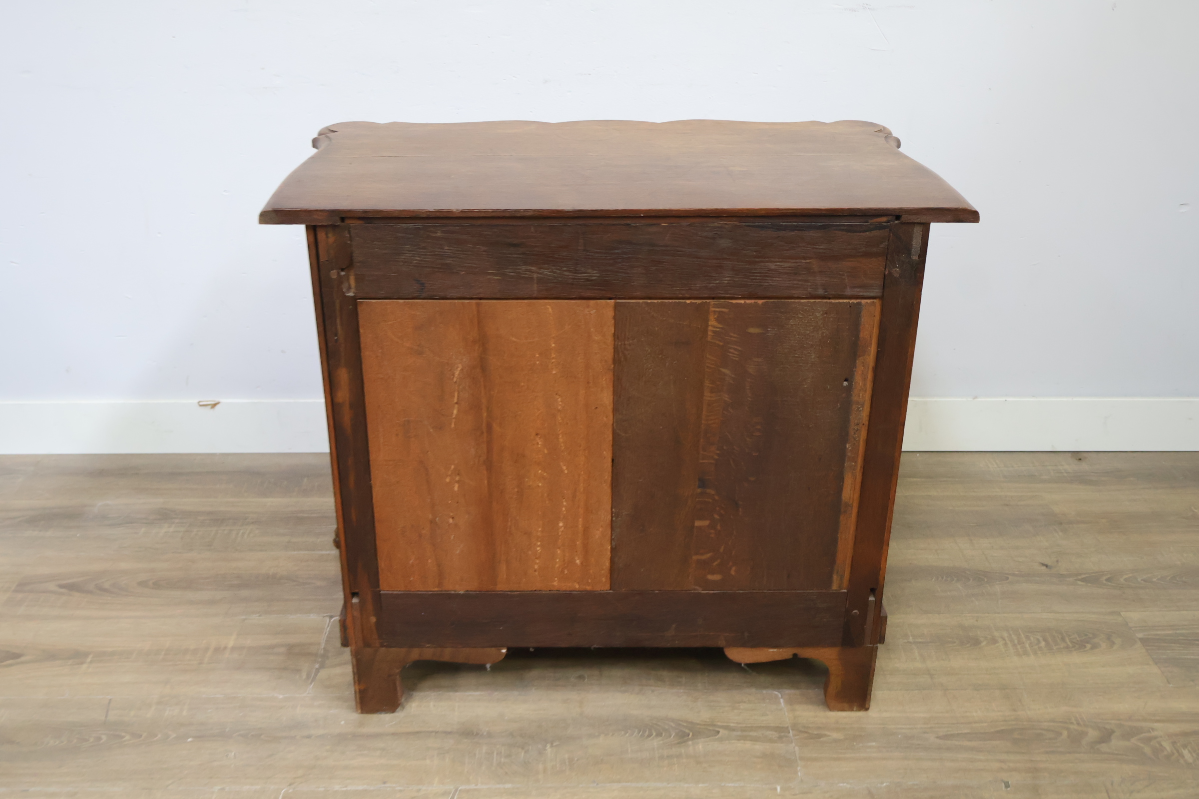 Antiek houten Buikkast, Ladekast – foto 5 – kavel bij GSD Auctions, Zoeterwoude