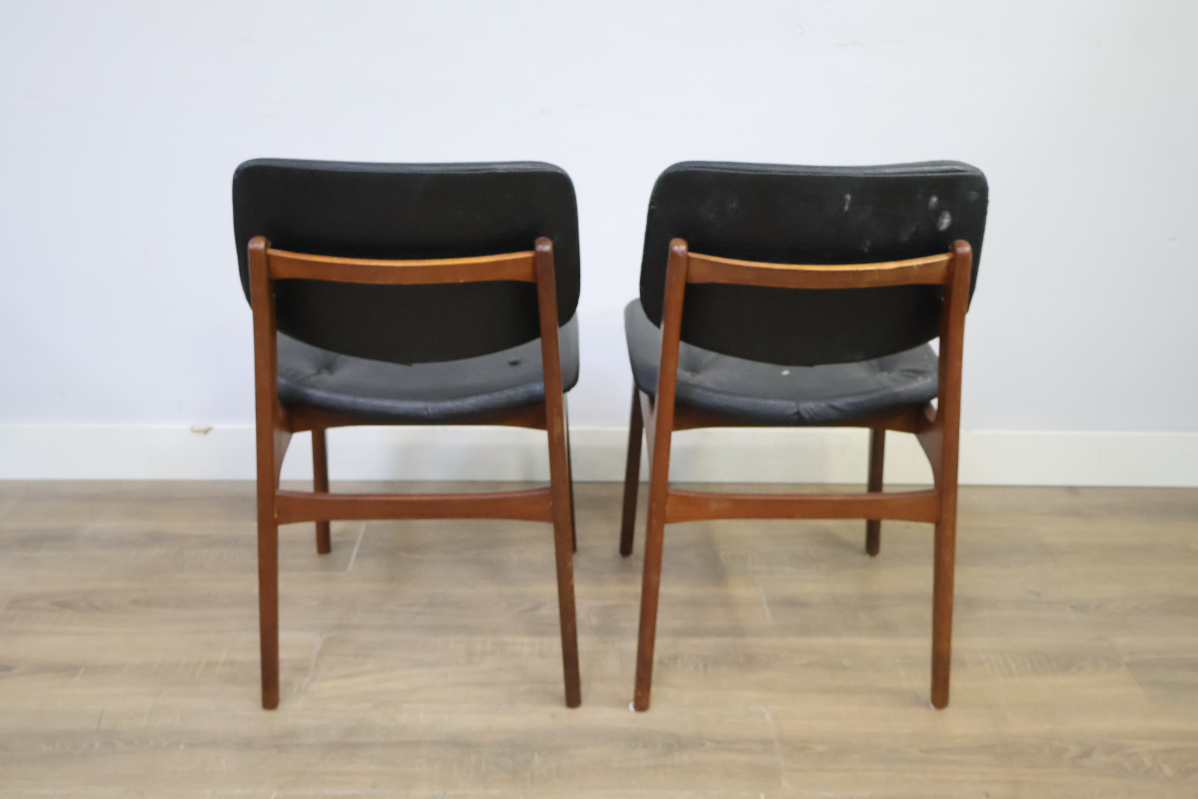 Set van 2 Vintage Stoelen - Jaren '60 – foto 5 – kavel bij GSD Auctions, Zoeterwoude