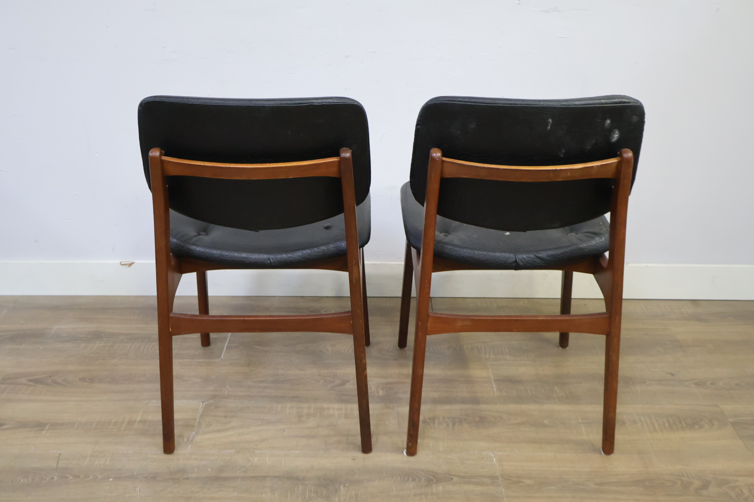 Set van 2 Vintage Stoelen - Jaren '60 – foto 6 – kavel bij GSD Auctions, Zoeterwoude