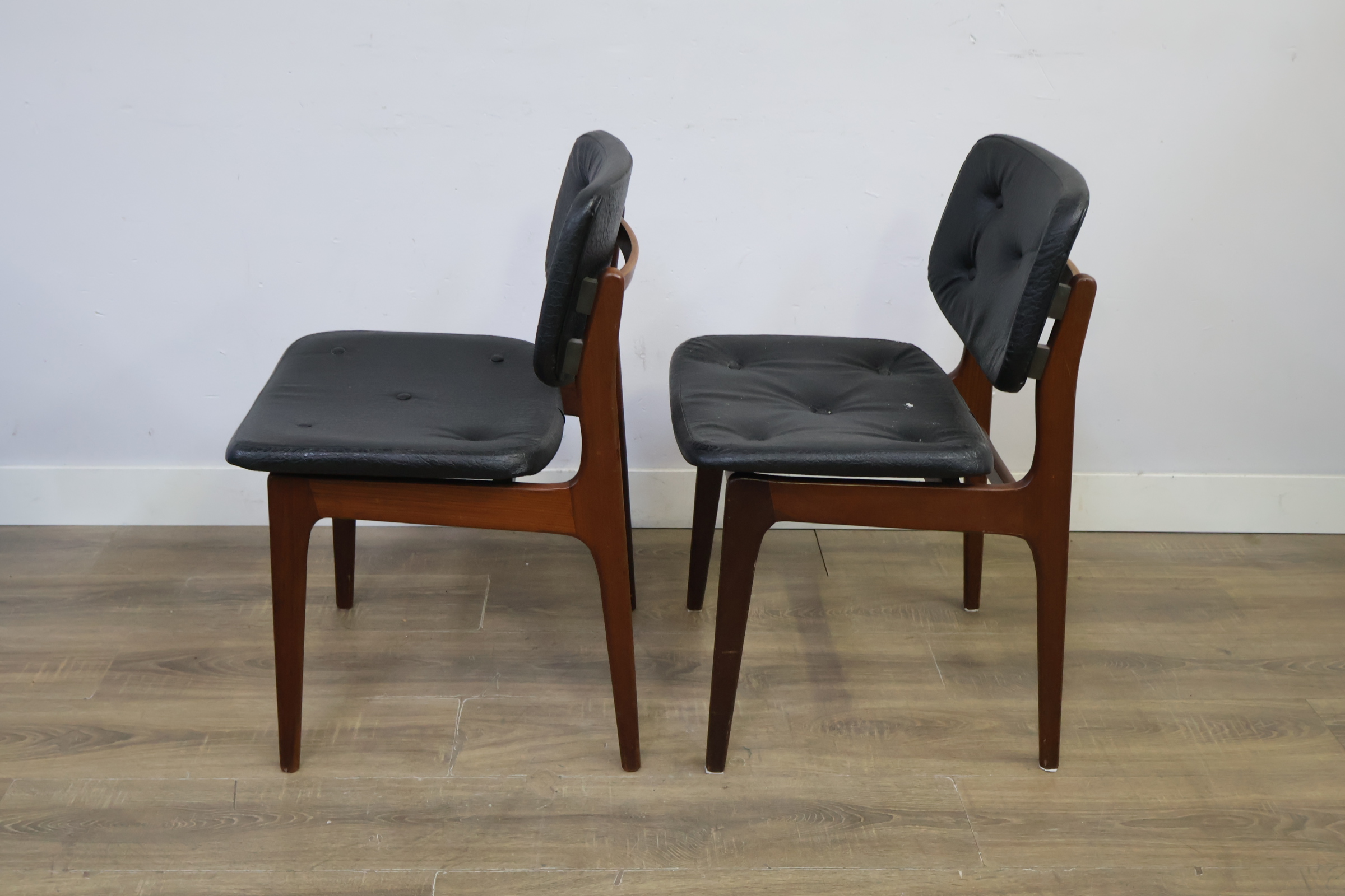 Set van 2 Vintage Stoelen - Jaren '60 – foto 8 – kavel bij GSD Auctions, Zoeterwoude