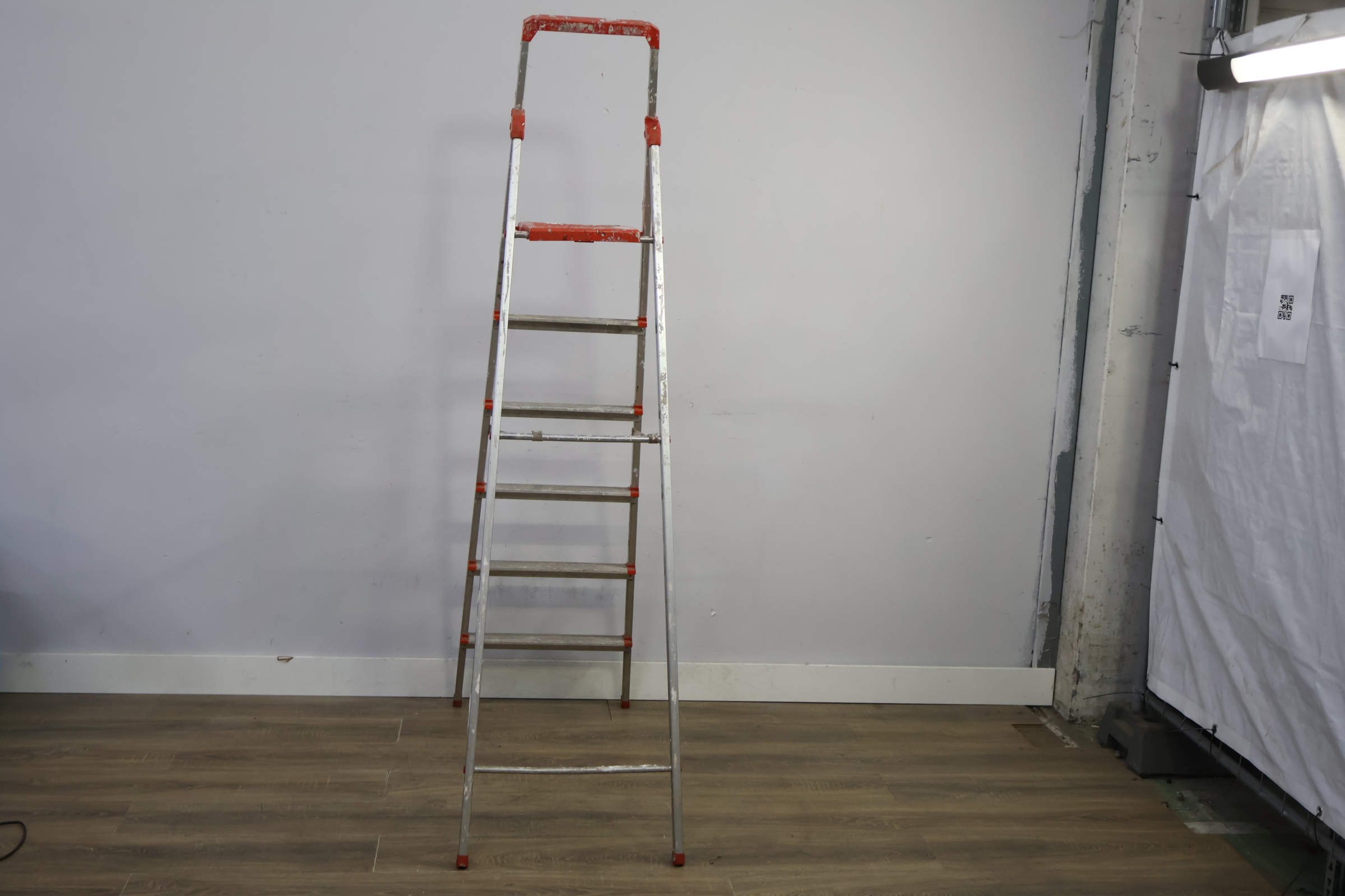 Aluminium 6-treeds trap – foto 5 – kavel bij GSD Auctions, Zoeterwoude